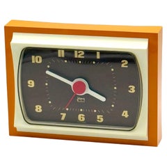 Horloge design vintage avec des teintes moutarde et marron par Japy, New Old Stock 1970