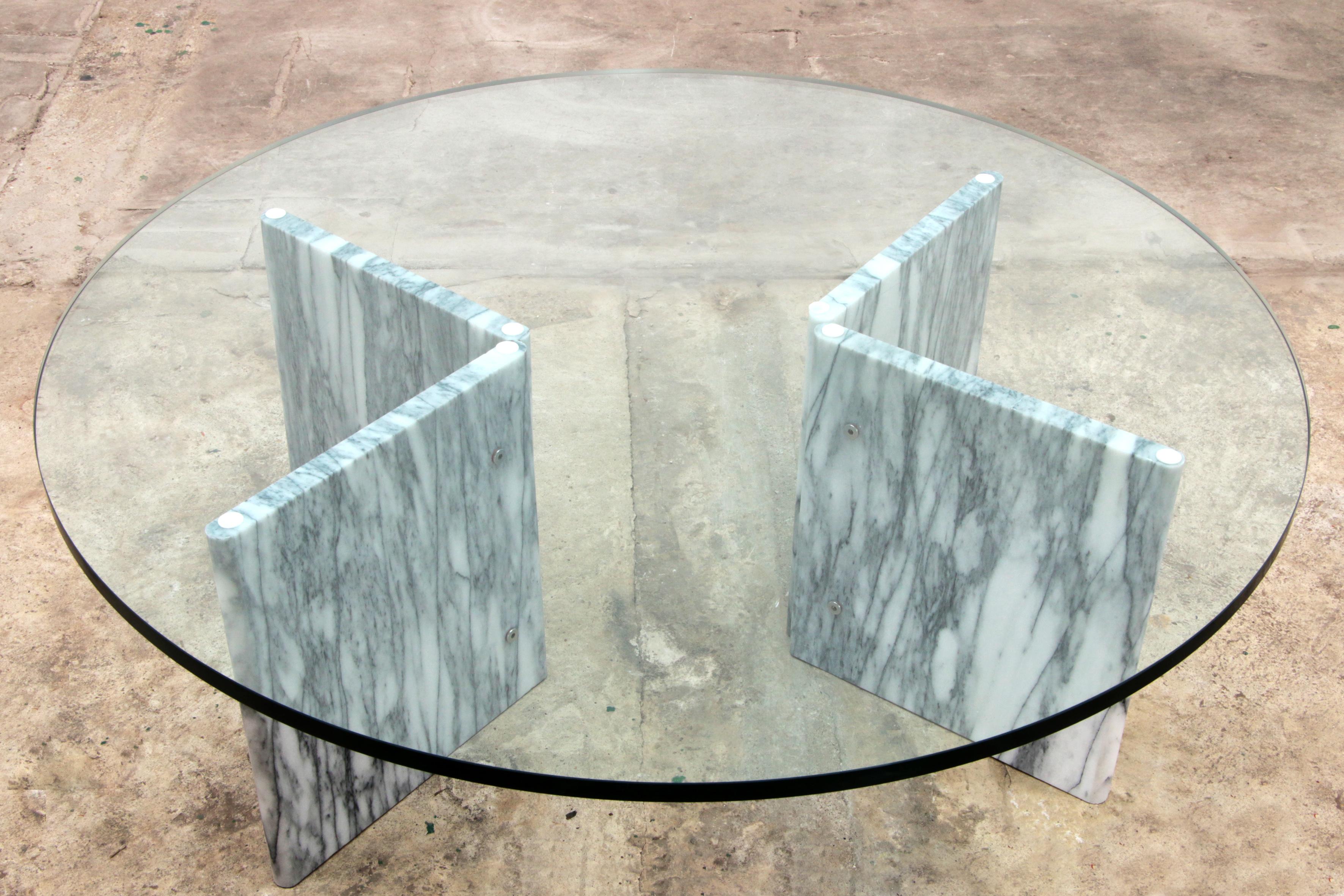 Vintage Design Italian marble vintage coffee table, 1970s Italy For Sale 3