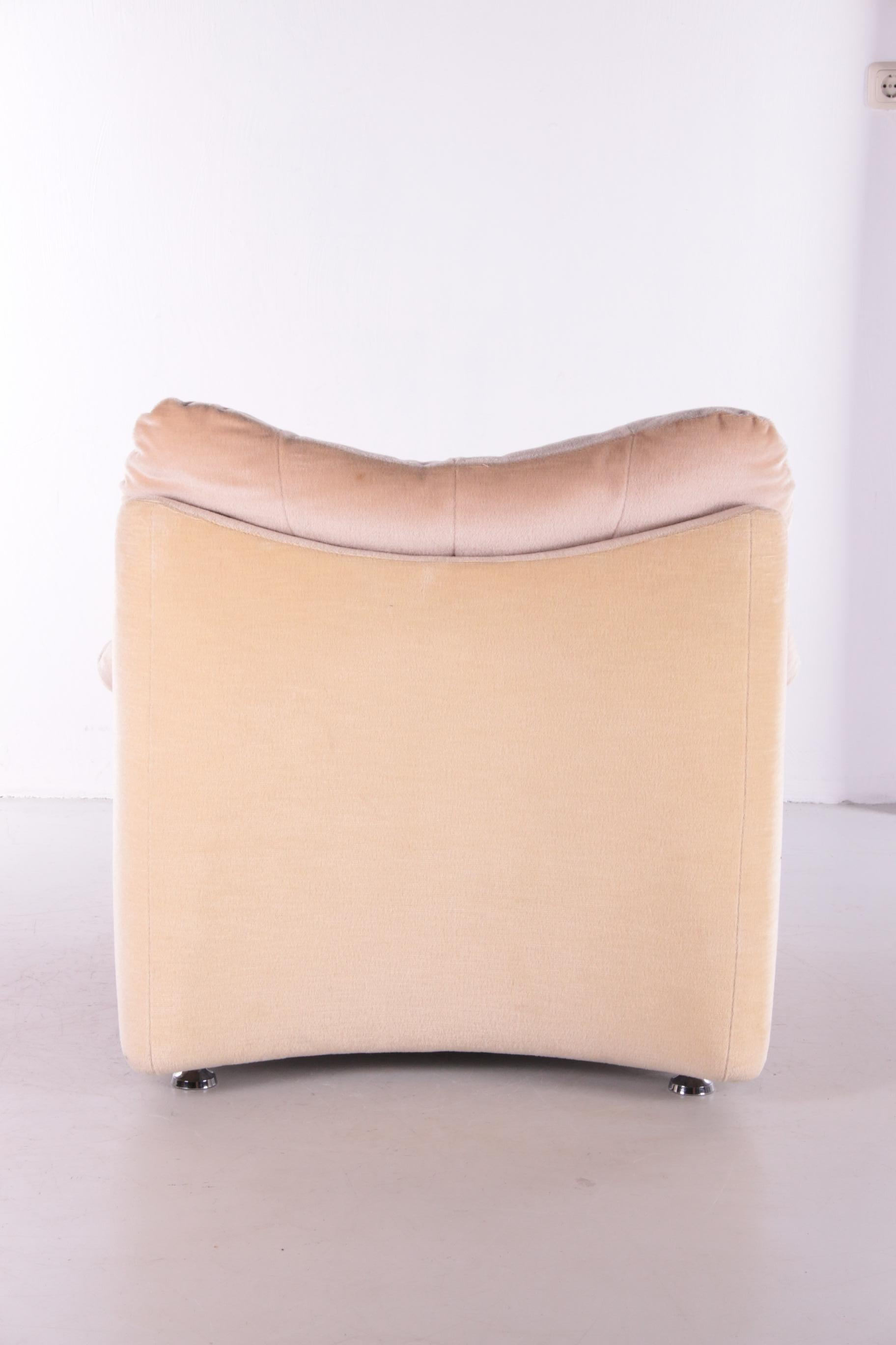 Vintage Design Lounge Chair Velvet from the 70s 6