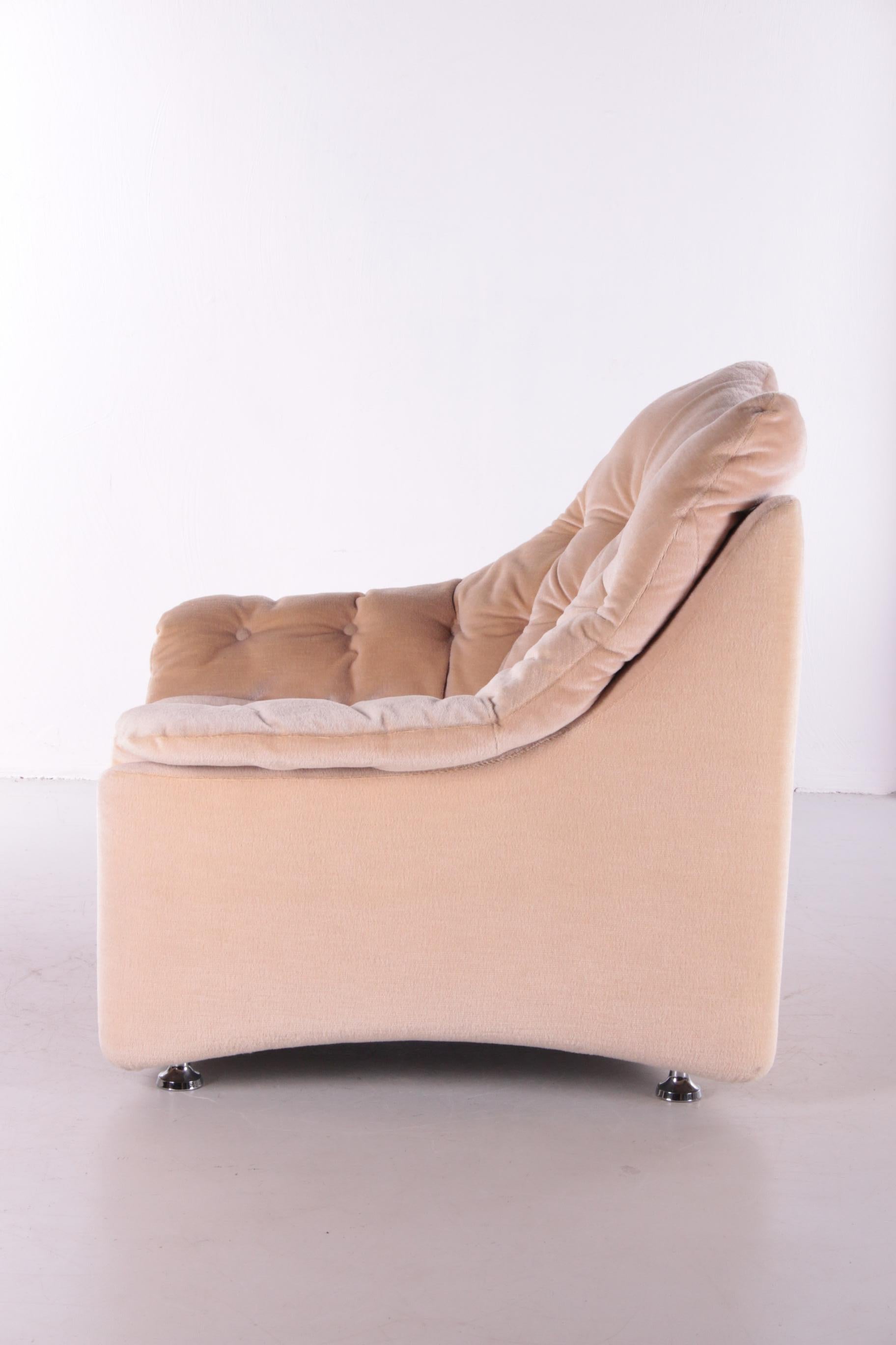Vintage Design Lounge Chair Velvet from the 70s 7