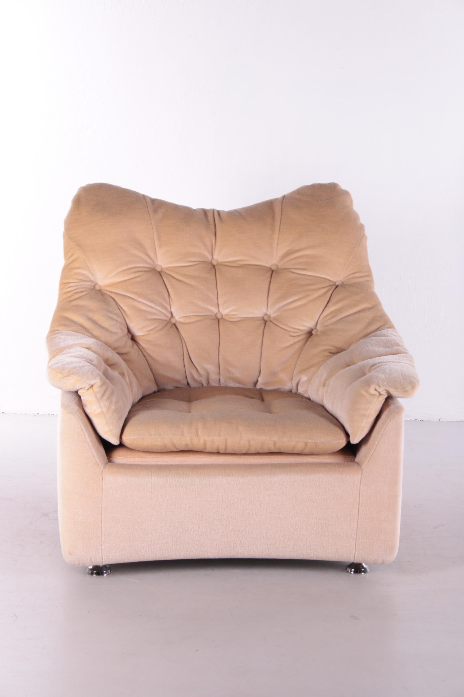 Vintage Design Lounge Chair Velvet from the 70s 3