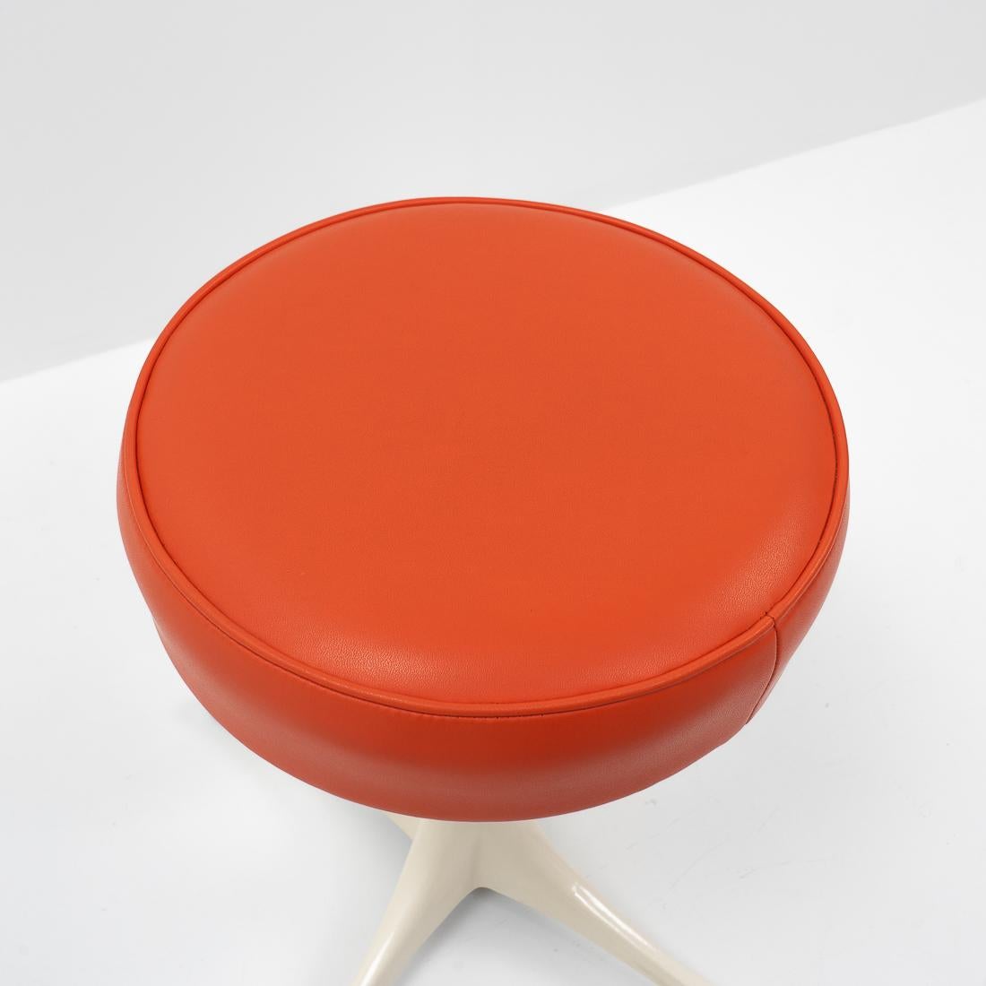 20ième siècle Tabouret pivotant à piédestal au design vintage Nelson pour Herman Miller, 1970 en vente