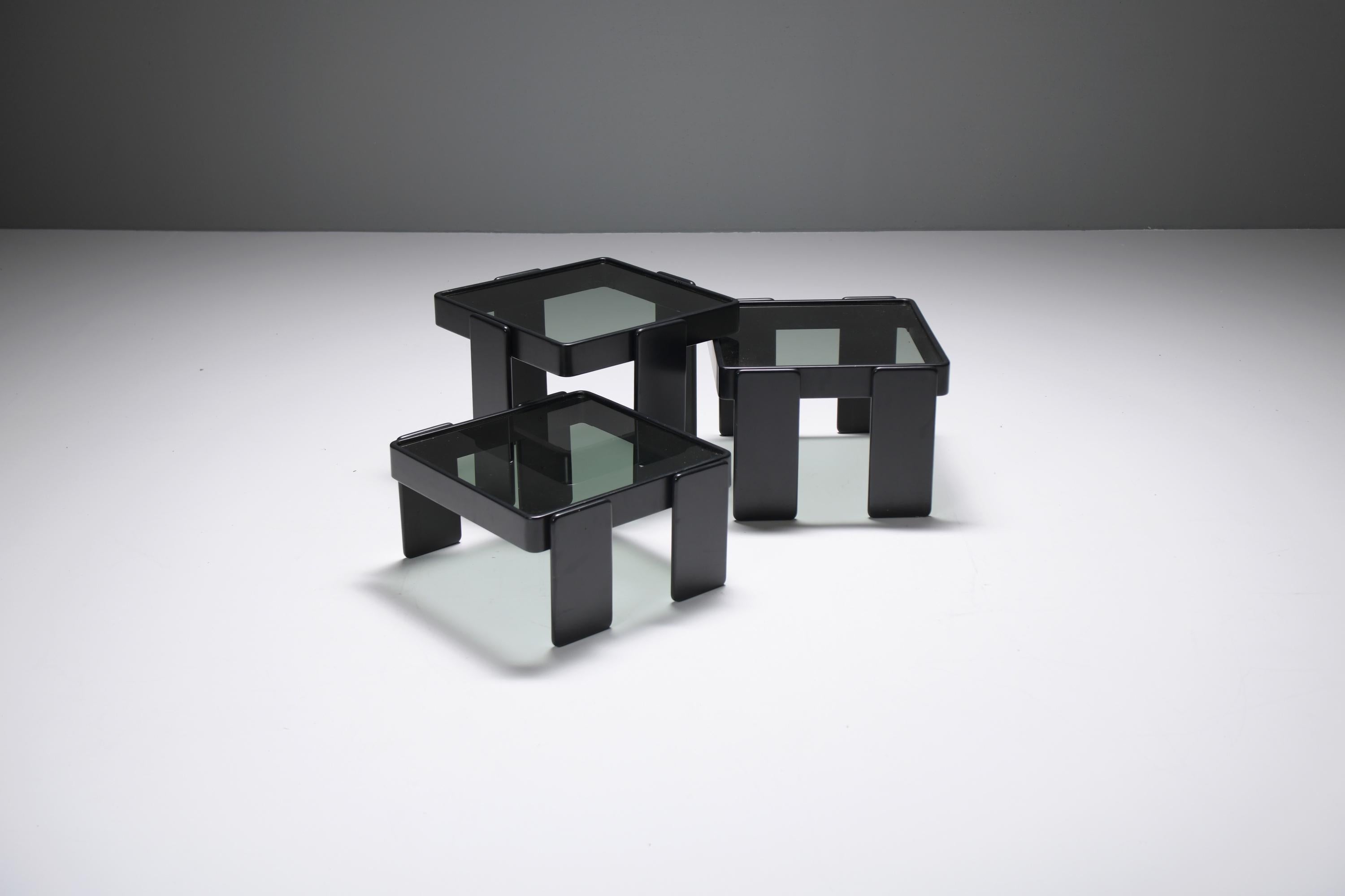 Very nice set & matching set of black nesting tables with green glass.  
Designed by Gianfranco Frattini for CASSINA.

Cassina’s designs are included in permanent collections the world over, such as the Museum of Modern Art (New York), Vitra Design