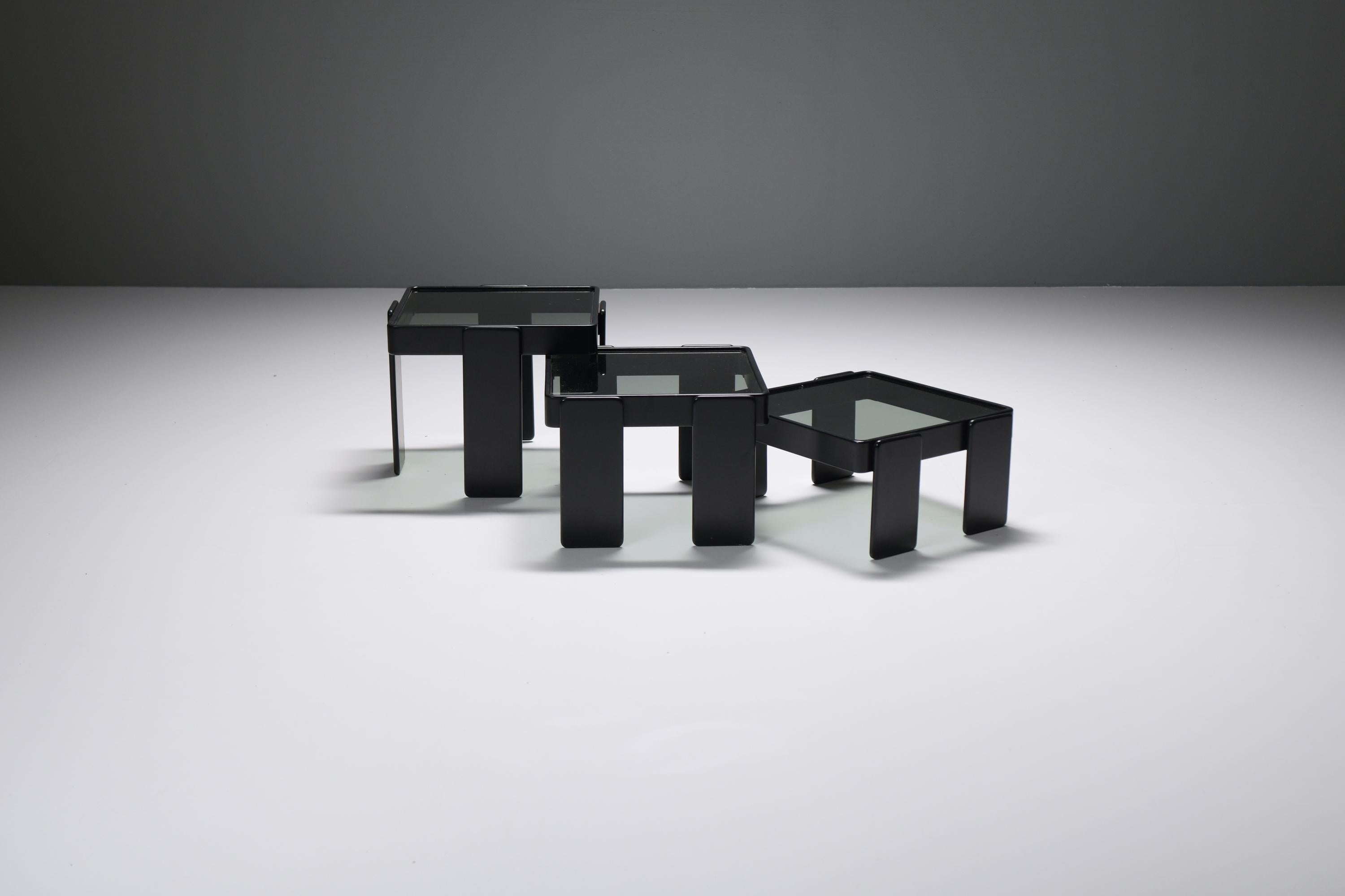Vintage Design Nesting tables by Gianfranco Frattini for Cassina Italy In Good Condition In Buggenhout, Oost-Vlaanderen