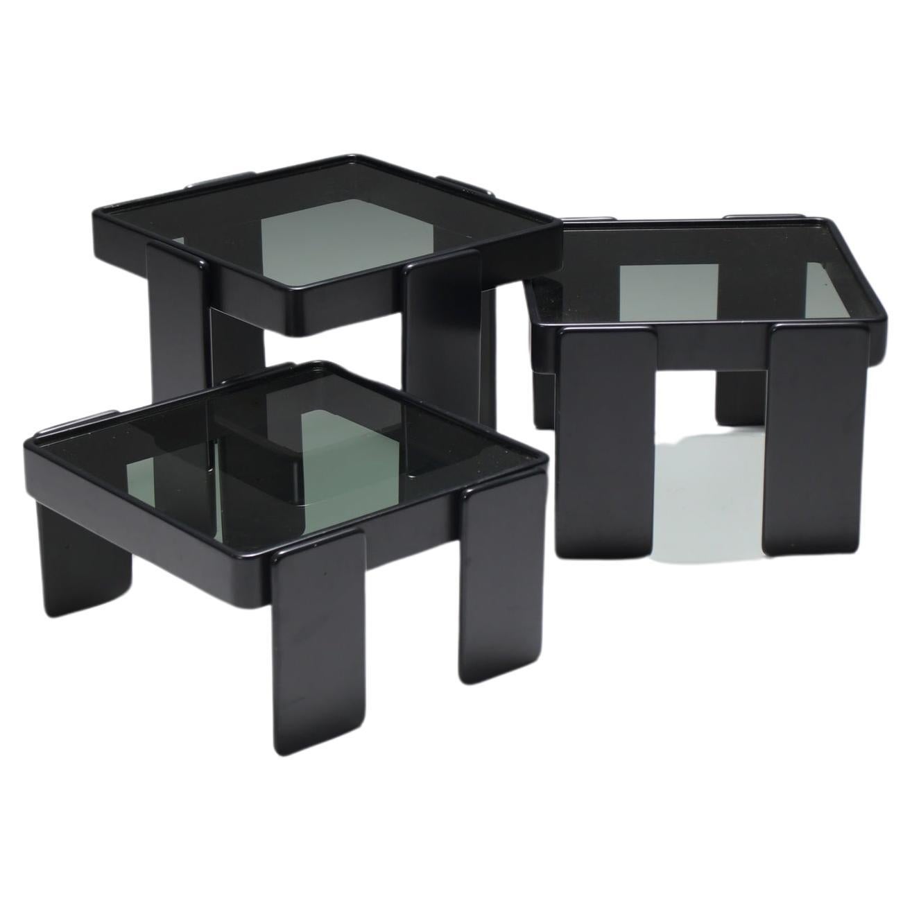 Vintage Design Nesting tables by Gianfranco Frattini for Cassina Italy For Sale