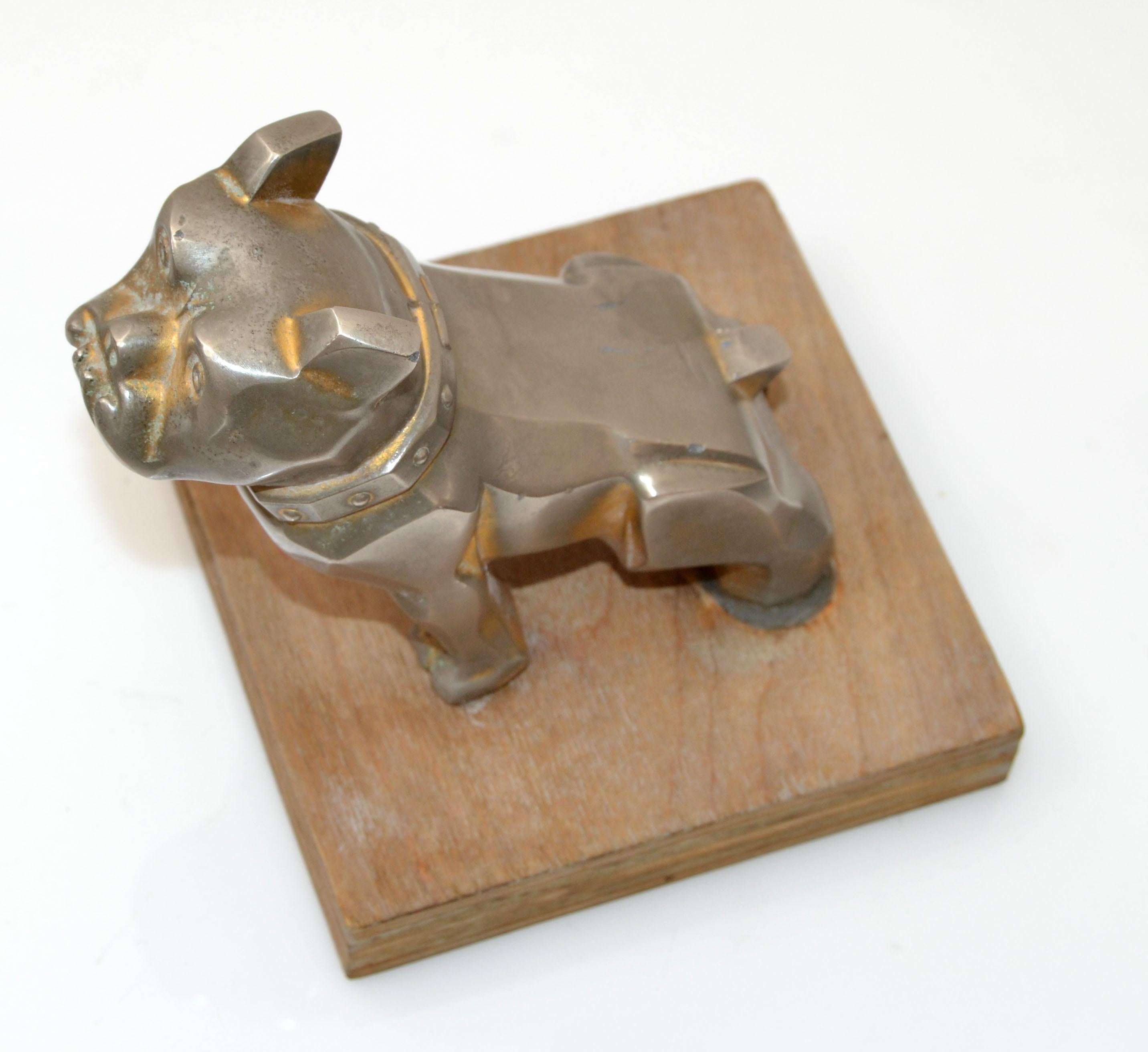 Vintage Design Patent Mack Trucks Bull Dog Figurine, Statue, Animal Sculpture For Sale 1