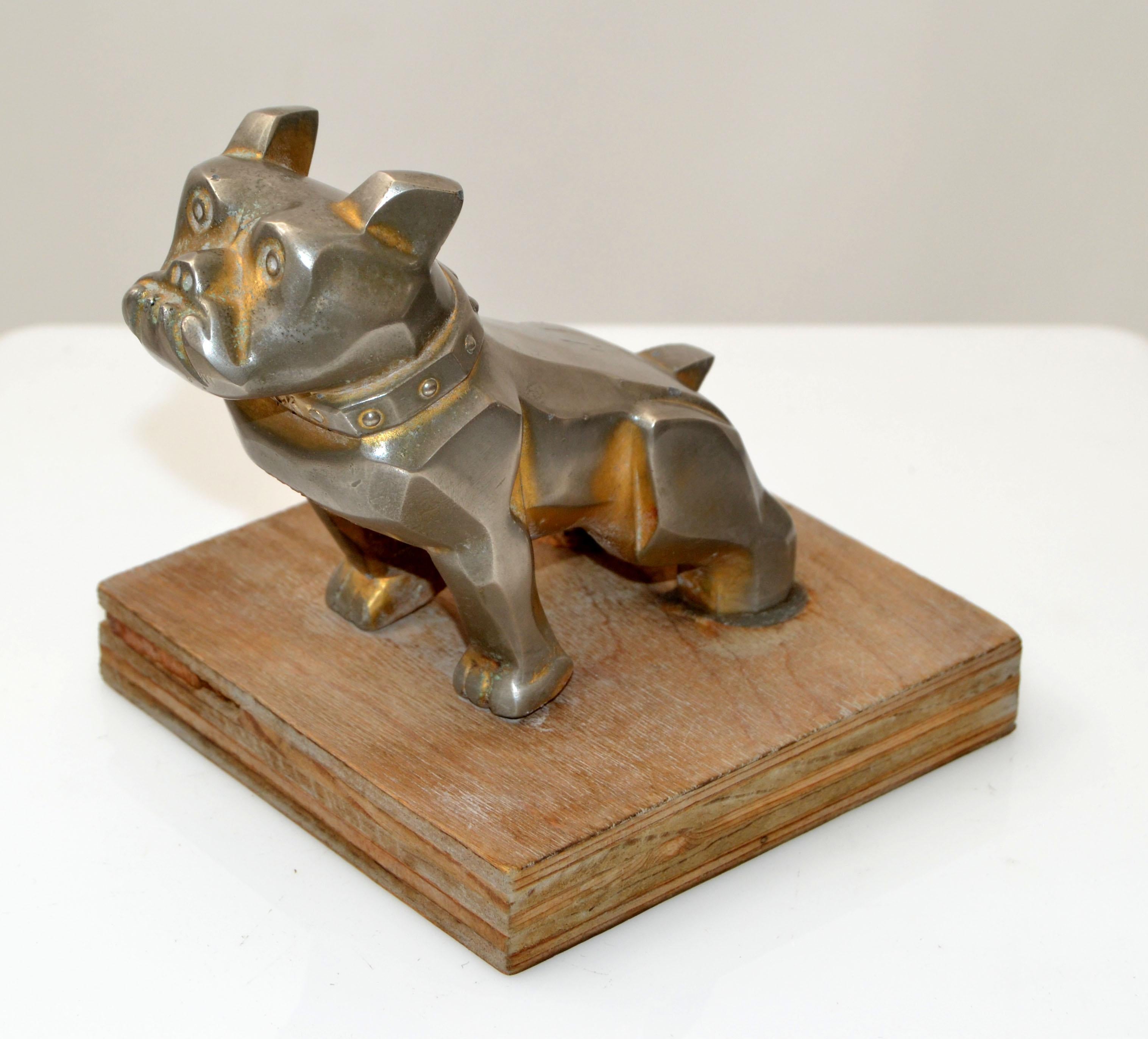Patent Mack Trucks Bull Dog Figur, Statue, Tier-Skulptur, Vintage (Moderne der Mitte des Jahrhunderts) im Angebot