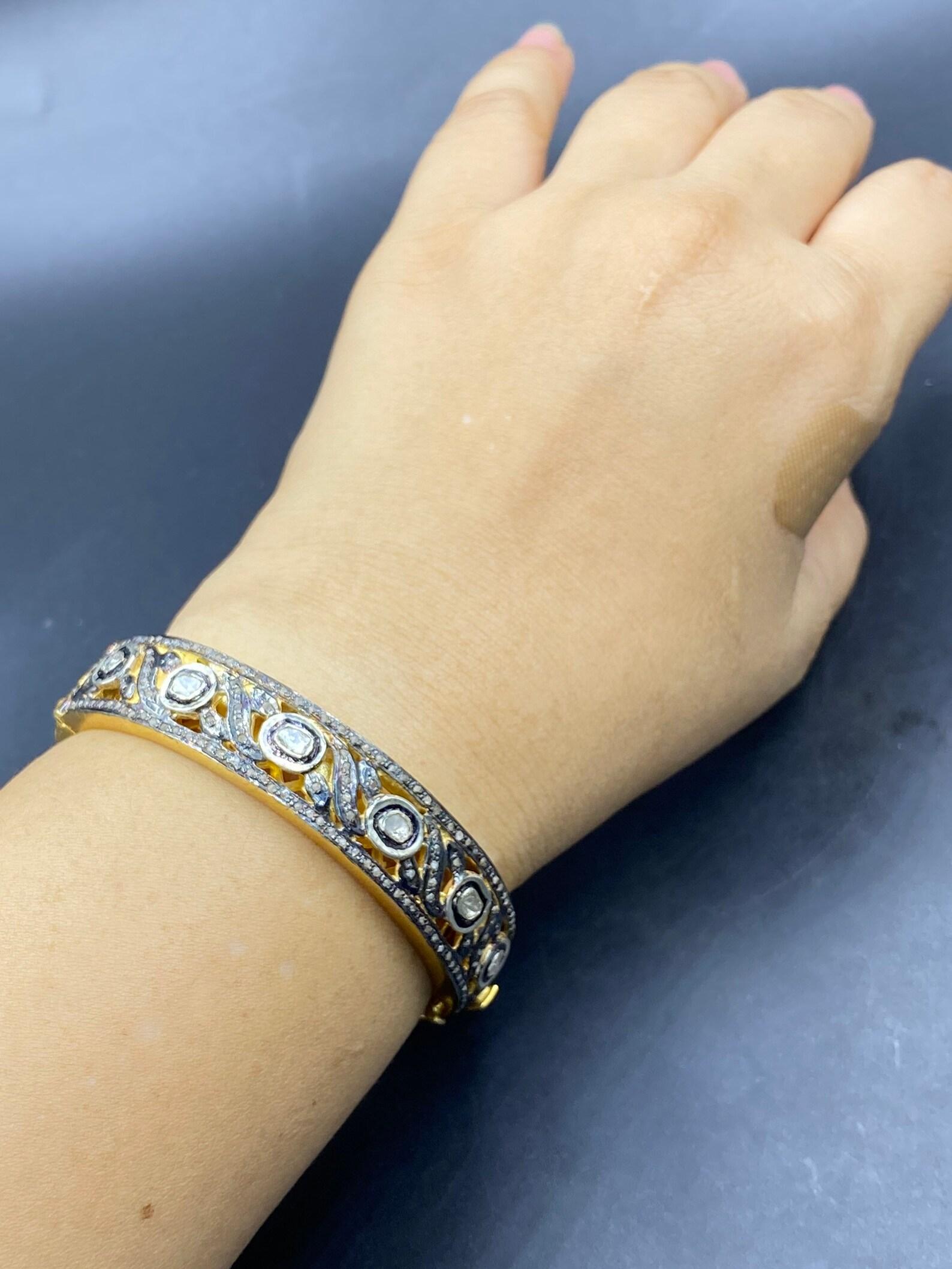 Vintage Design Rose Cut Polki Diamond Bangle 925 Sterling Silver Beautiful Gift 

A P P R O X T I M E

All items are custom made to order. Our approx time is about 6 - 10 business days. This can change during peak season

Note: There May Be Little