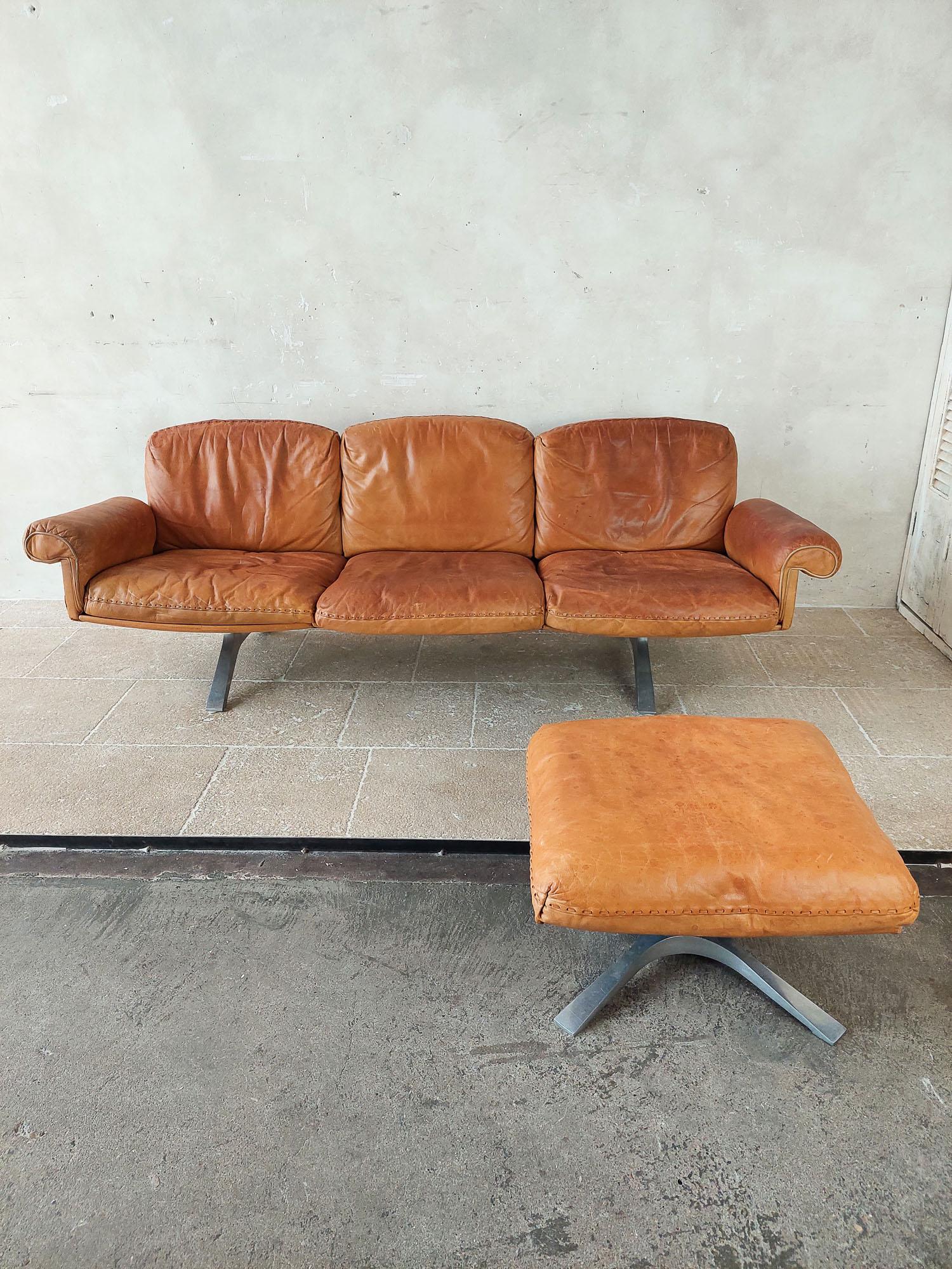 Vintage design sofa from De Sede and hocker , model DS31, in cognac leather 4