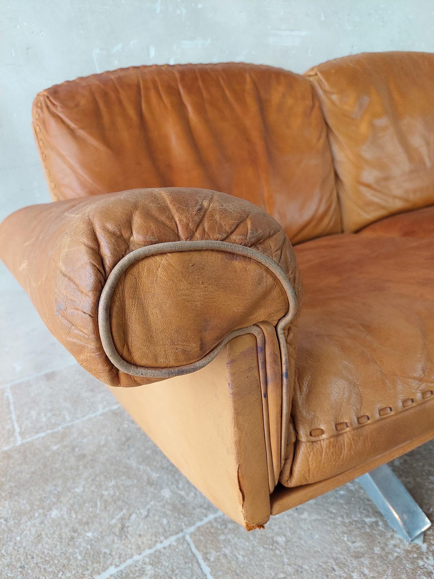 Vintage design sofa from De Sede and hocker , model DS31, in cognac leather 2