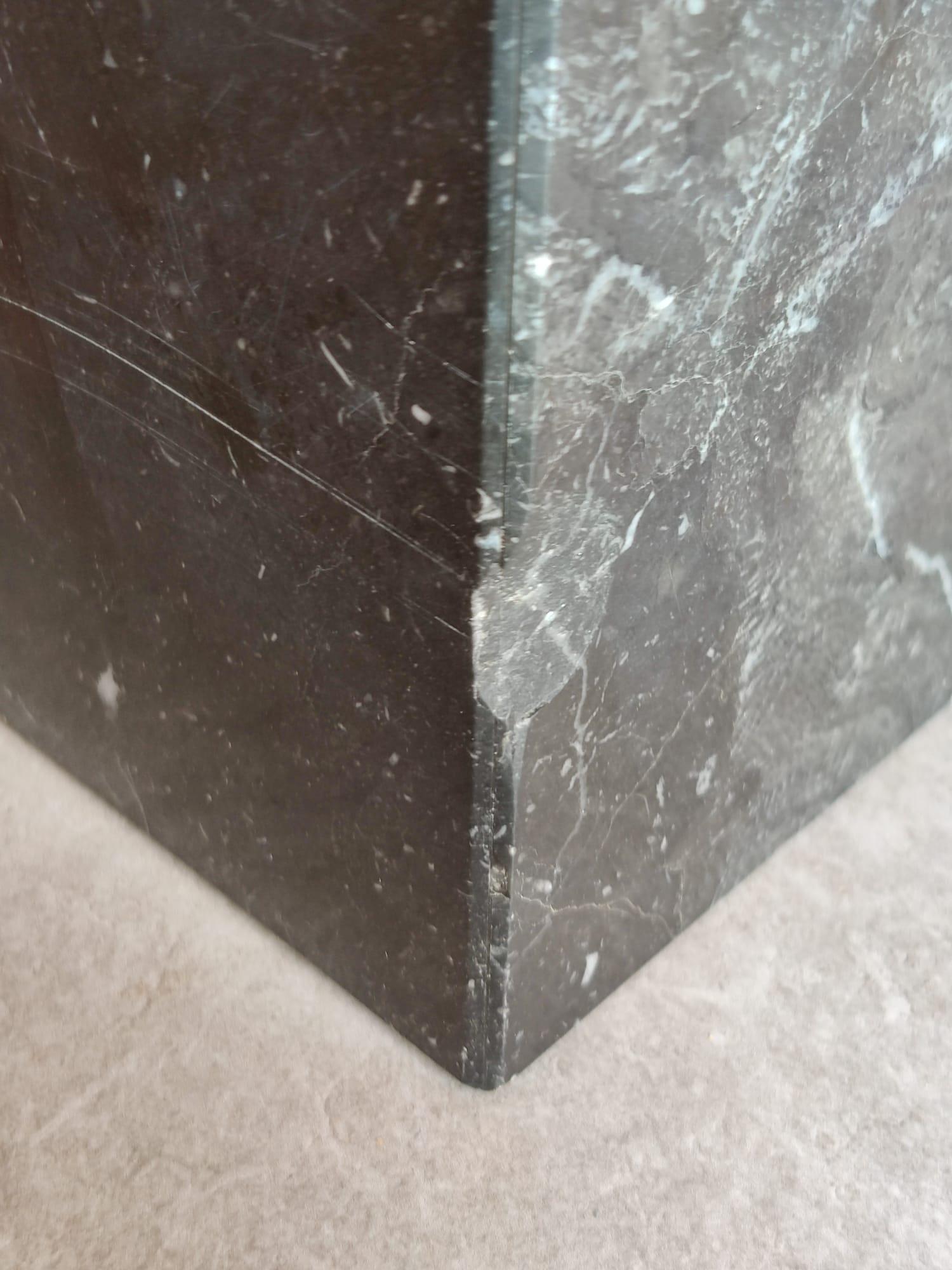 Table design vintage avec sphères et marbre, 1970 en vente 6