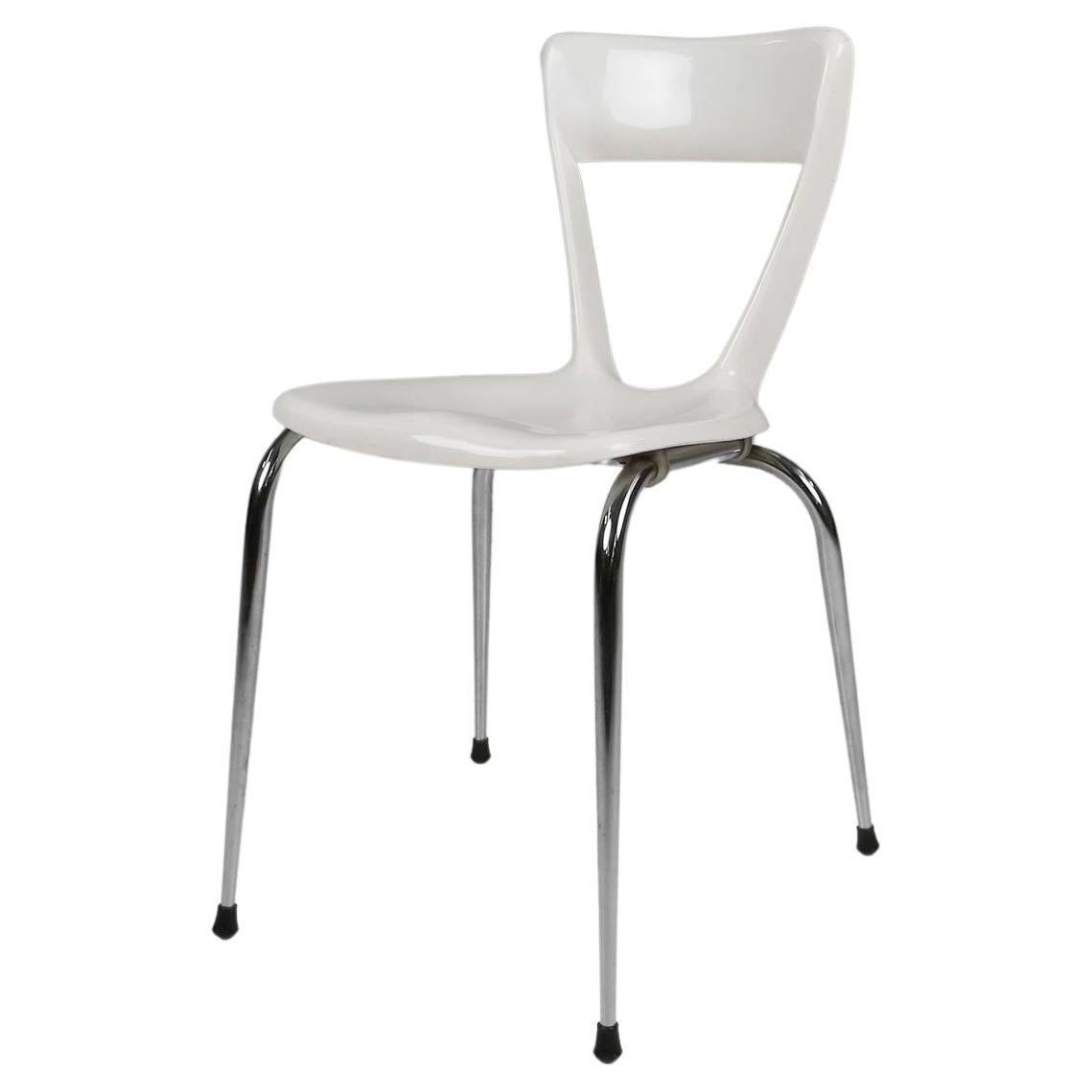 Vintage design white Gilac dining chair No. 1183, France, 1960s For Sale
