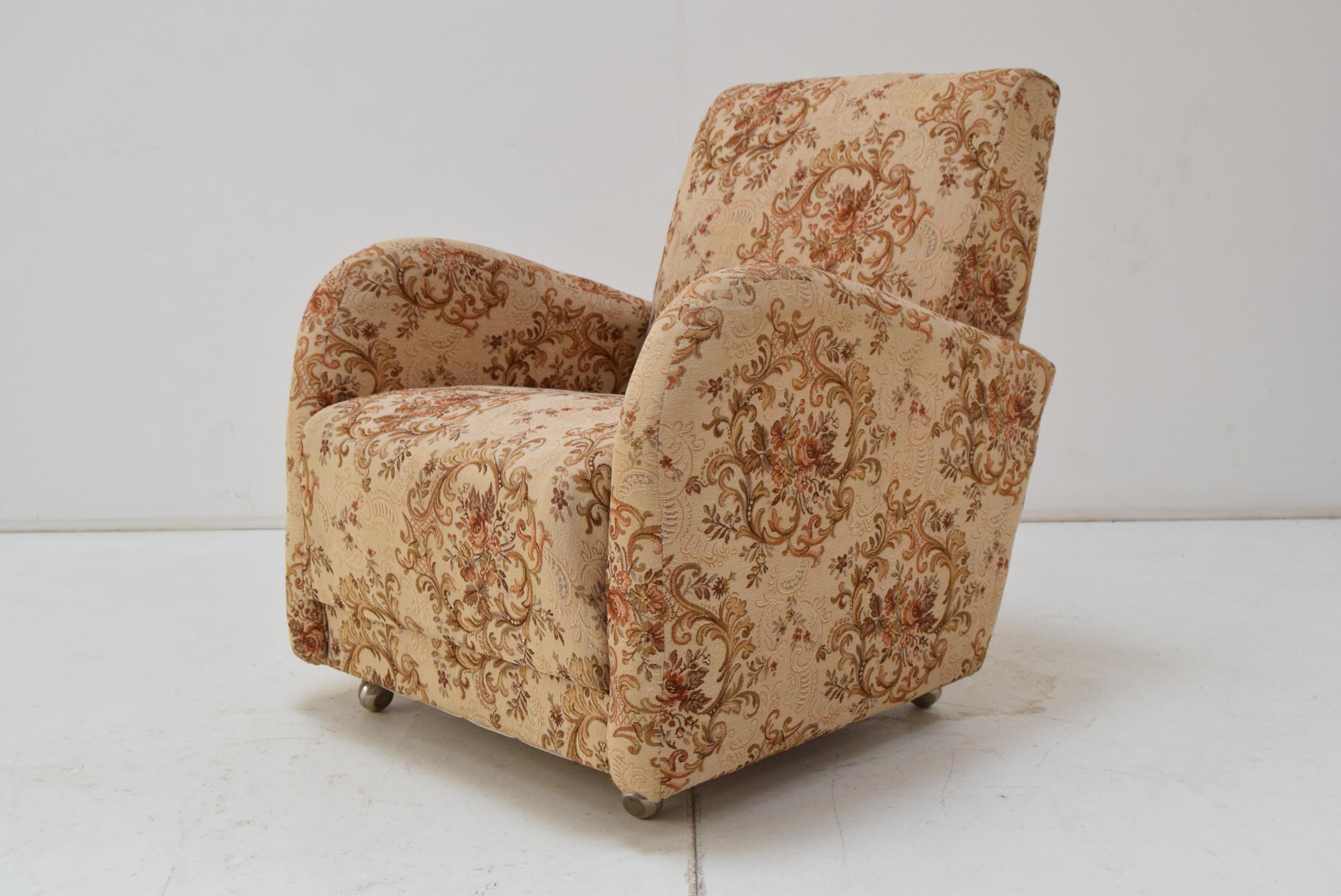 Vintage-Sessel mit Rädern, Tschechoslowakei, 1950er Jahre. (Moderne der Mitte des Jahrhunderts) im Angebot
