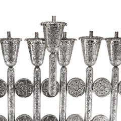 Menorah in argento sterling fatto a mano di design Yemenite Israel per Hanukkah