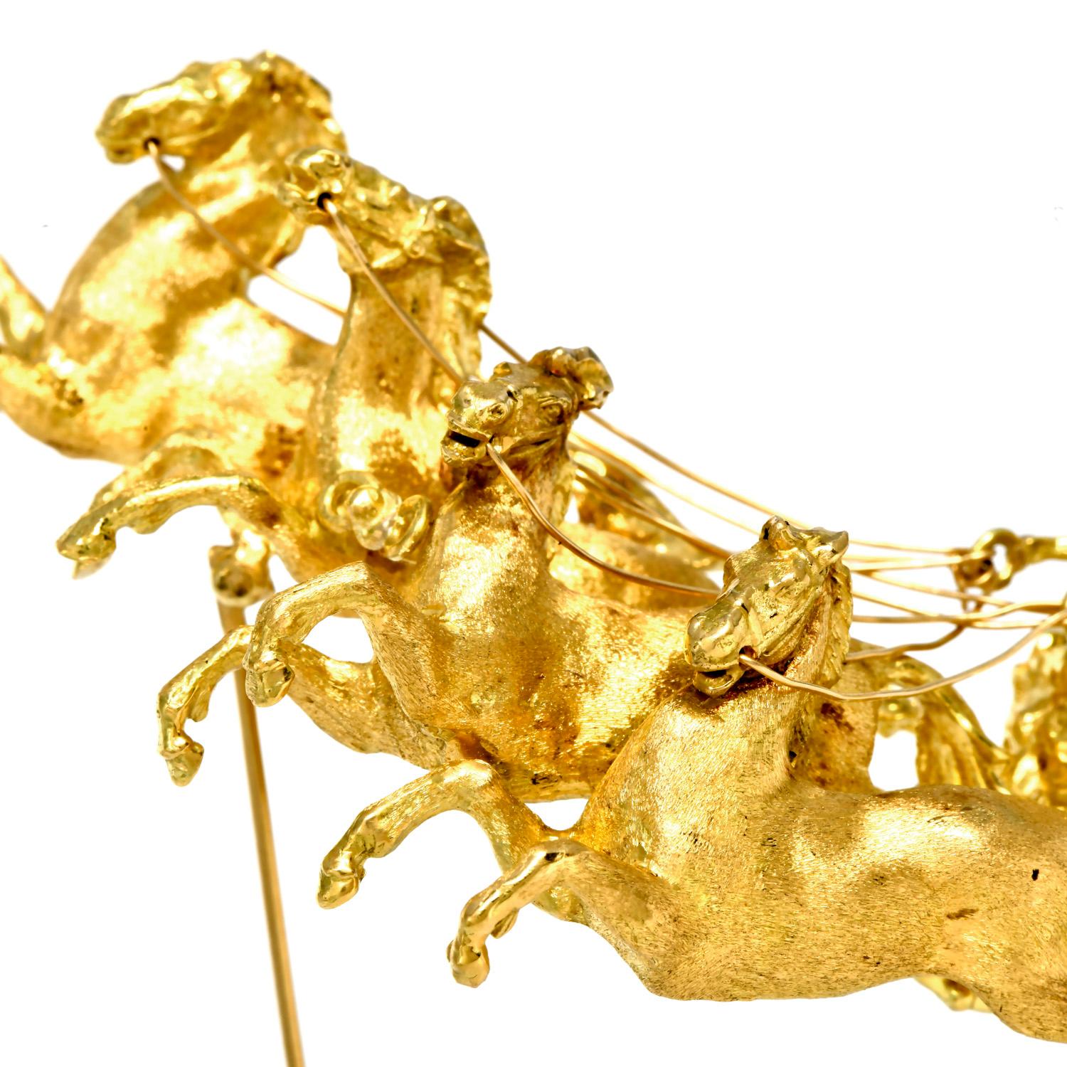 Retro Vintage Designer 18K Yellow Gold Roman Horses Chariot Brooch Pin