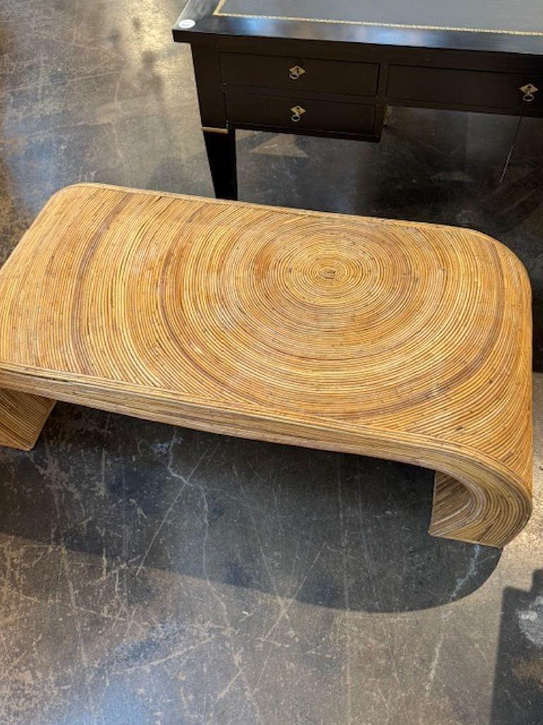 Américain Table basse vintage en bambou en vente