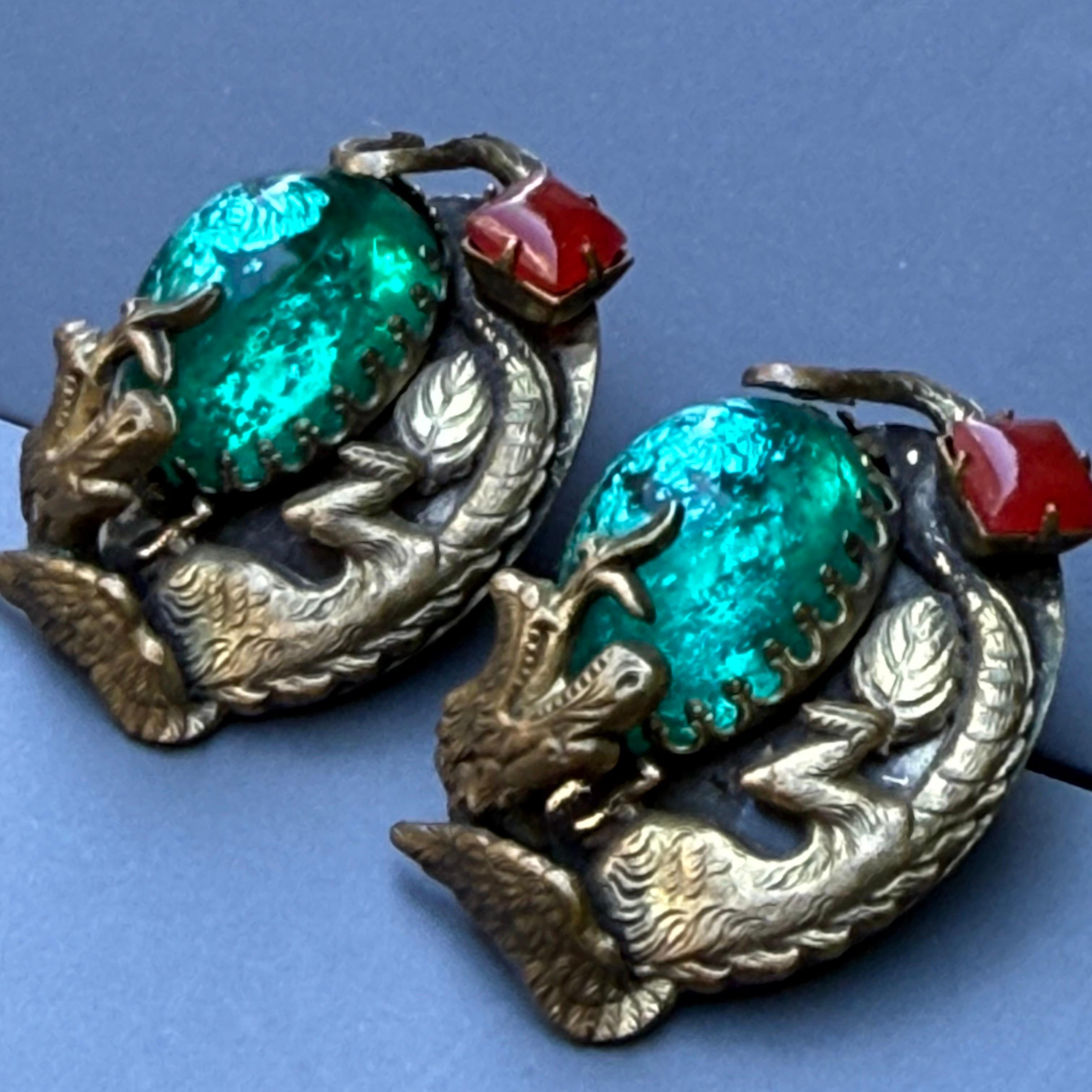 Pendientes de clip con forma de dragón de cristal de diseño vintage Renacimiento renacentista en venta