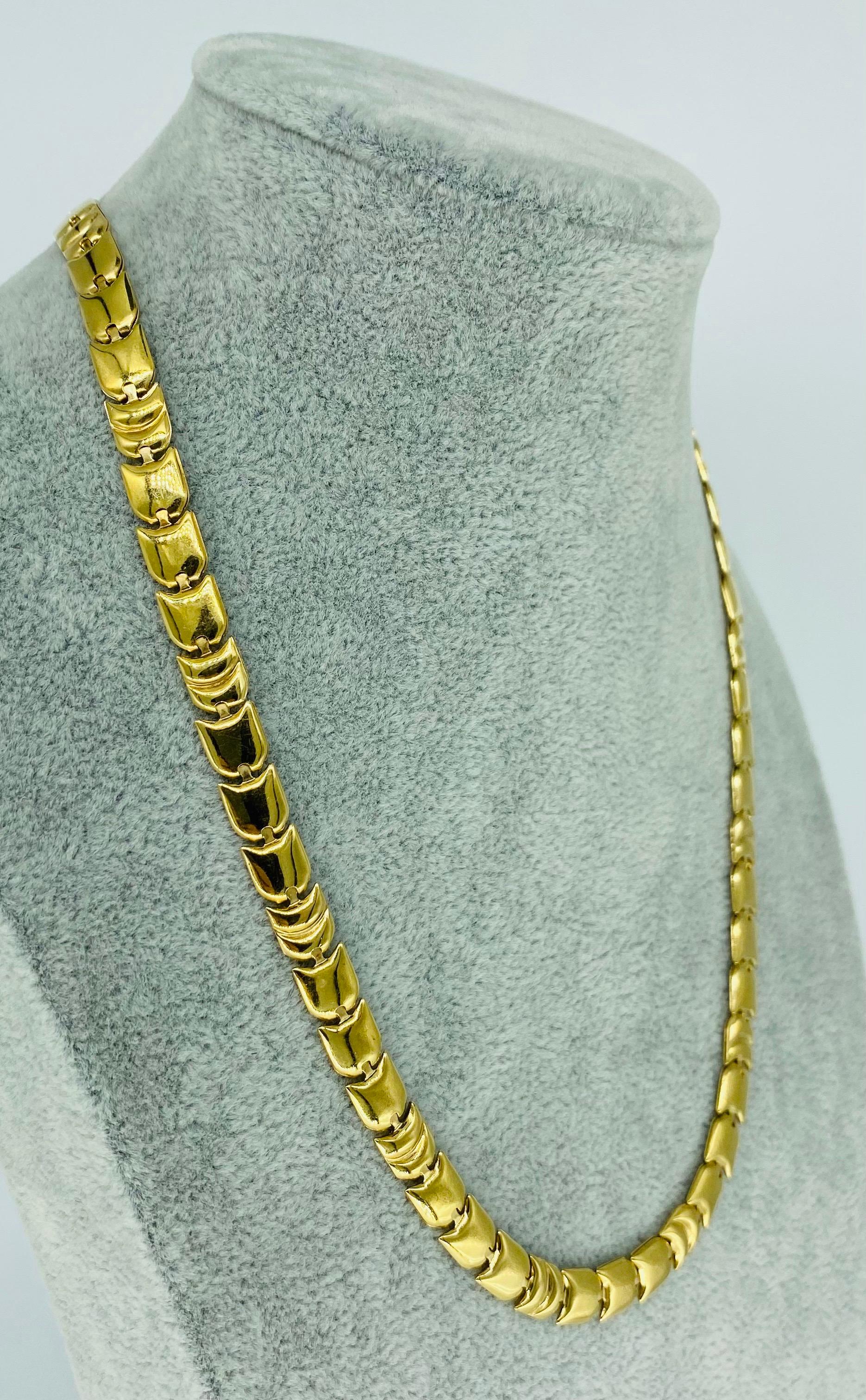 18 Karat Gold Vintage Designer Italienisch Fancy Chevron Link Halskette Damen im Angebot
