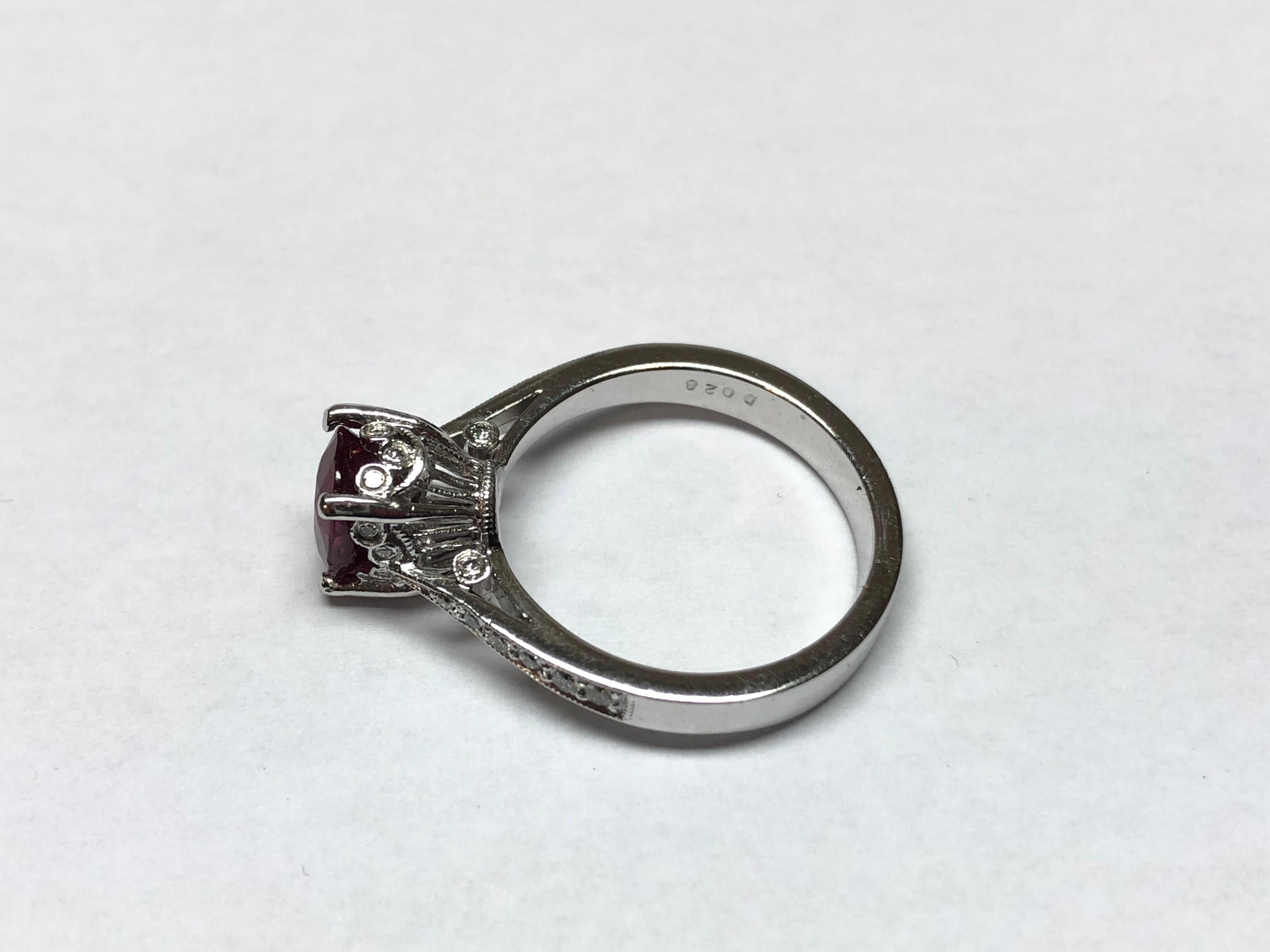 Vintage Designer Jewelry Platinum Ring with Diamonds and Burmese Ruby For Sale 2