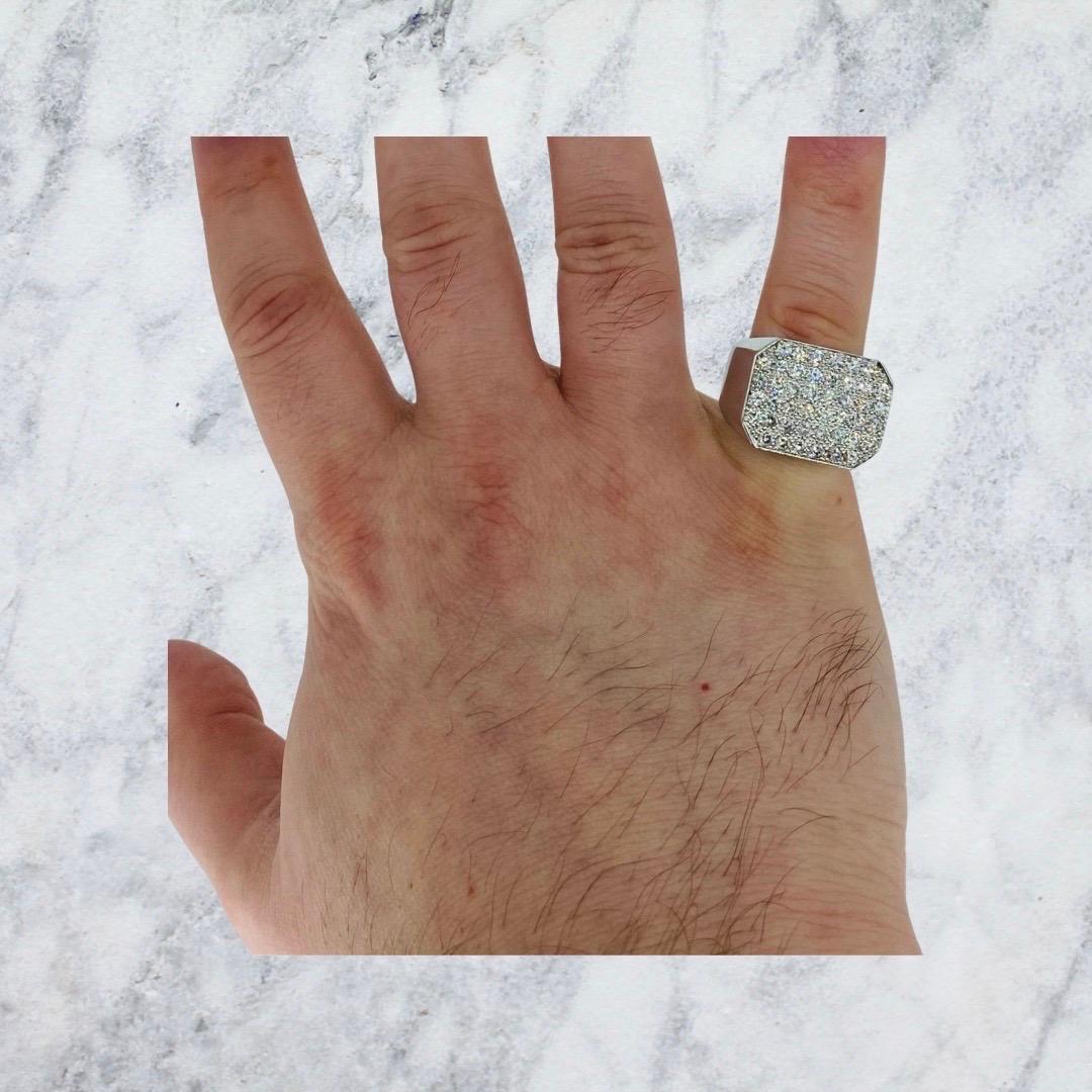 Men's French Men’s 4.40 Carat Diamond Ring 18k White Gold For Sale