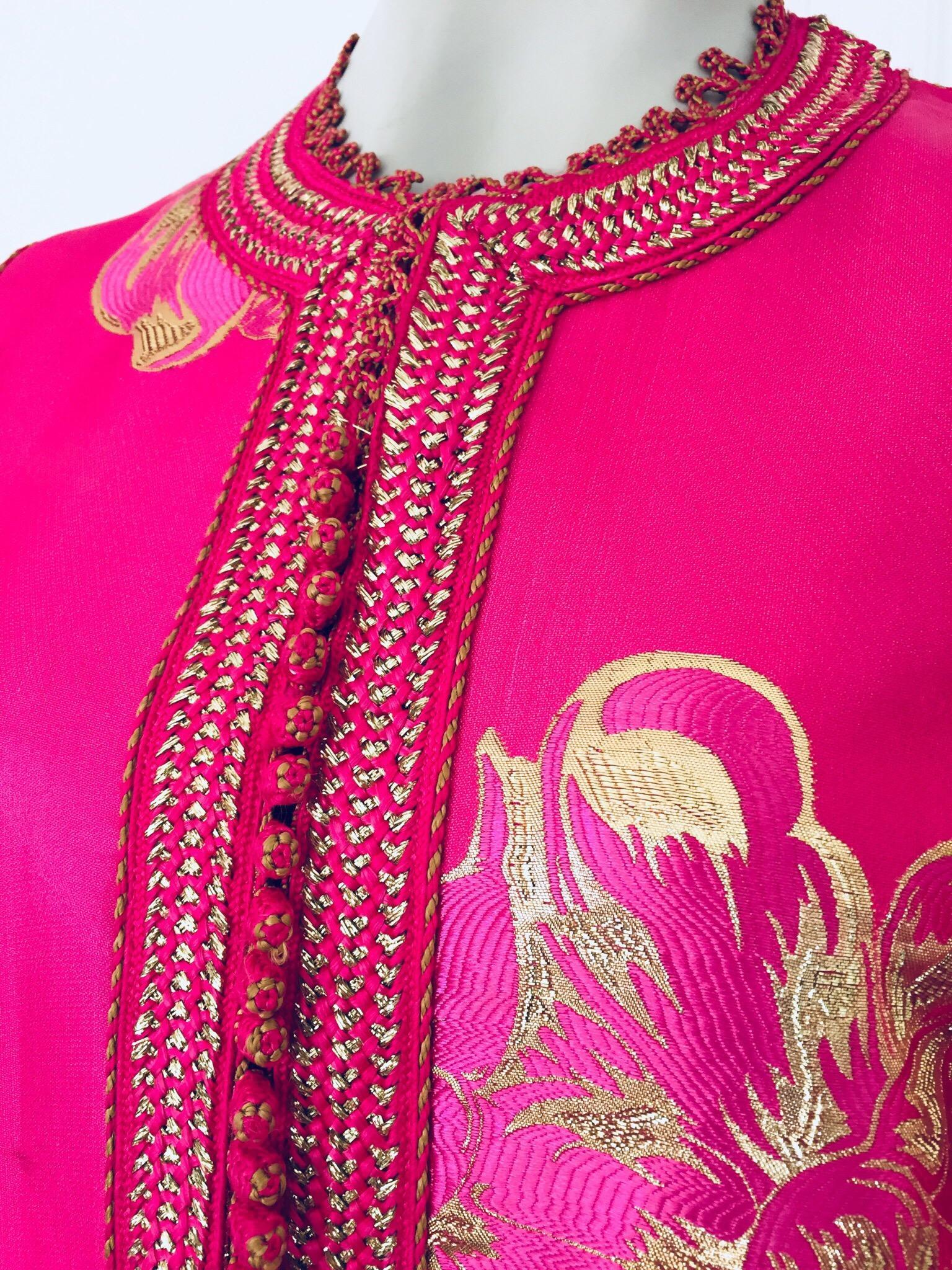 Vintage Designer Moroccan Caftan, Metallic Brocade Kaftan with Pink and Gold For Sale 5