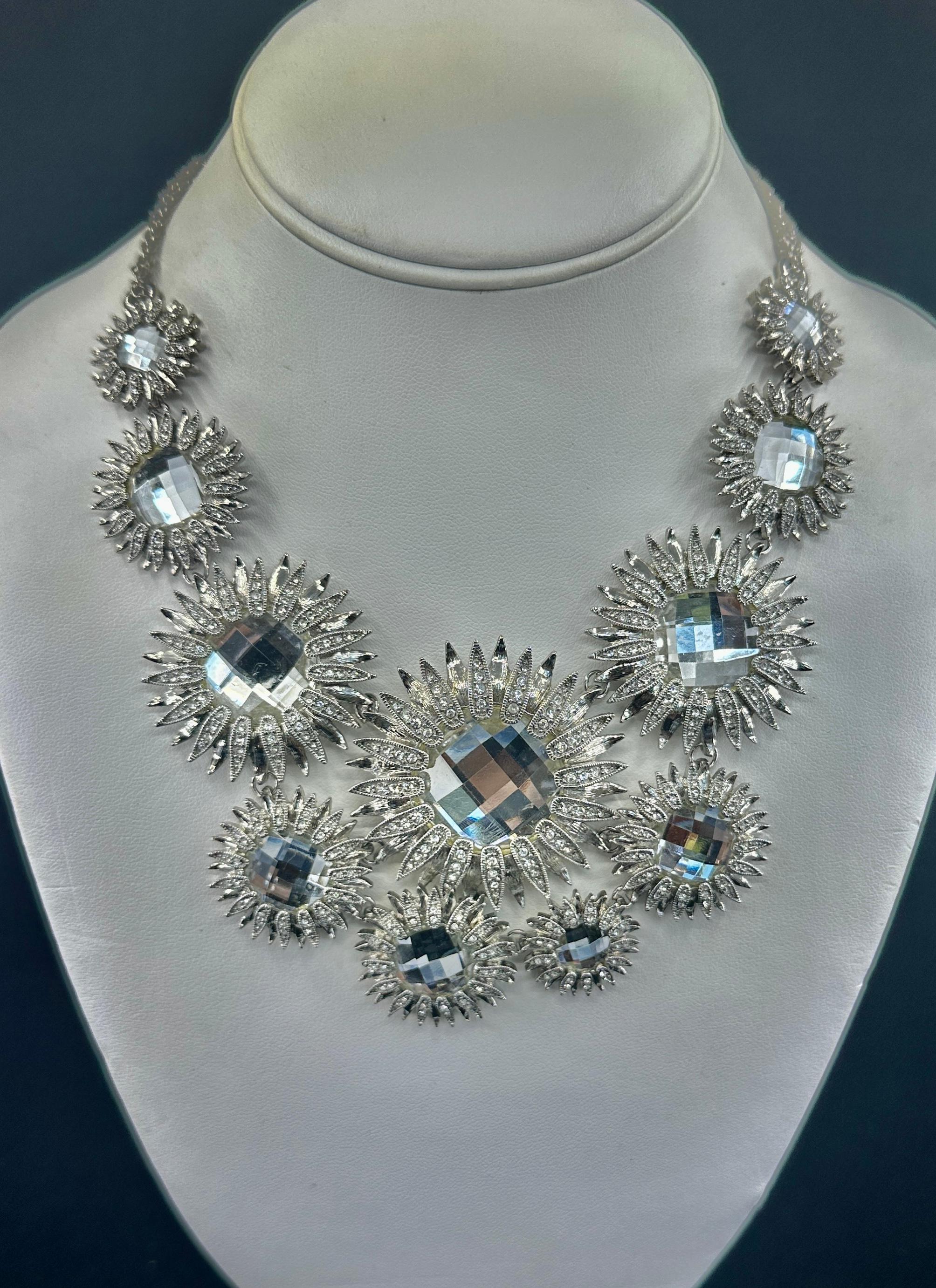 Vintage Designer signiert Scaasi Start-und Landebahn Halskette 1950er Jahre Blume Sonne Stern Sunburst (Zeitgenössisch) im Angebot