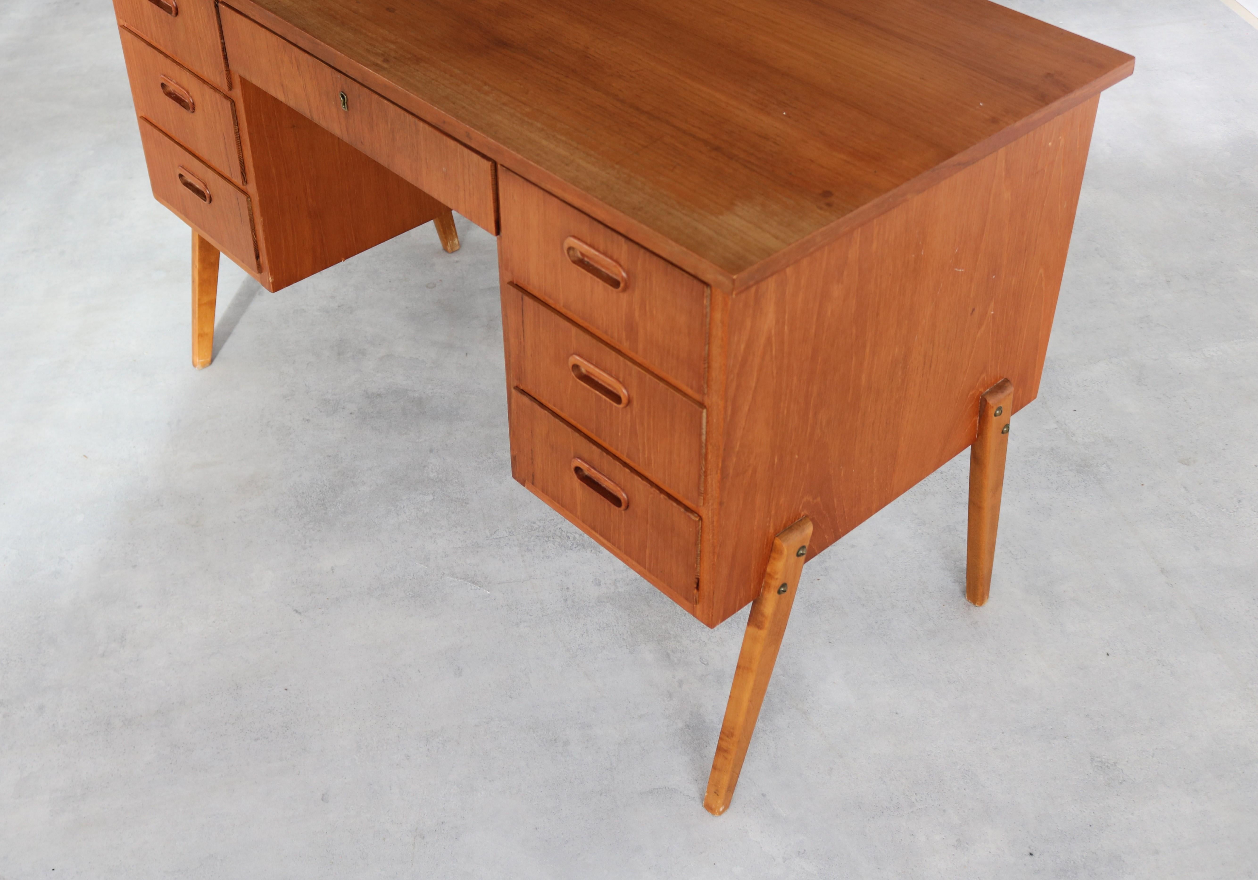 alter Schreibtisch  60s  Schwedisch 2