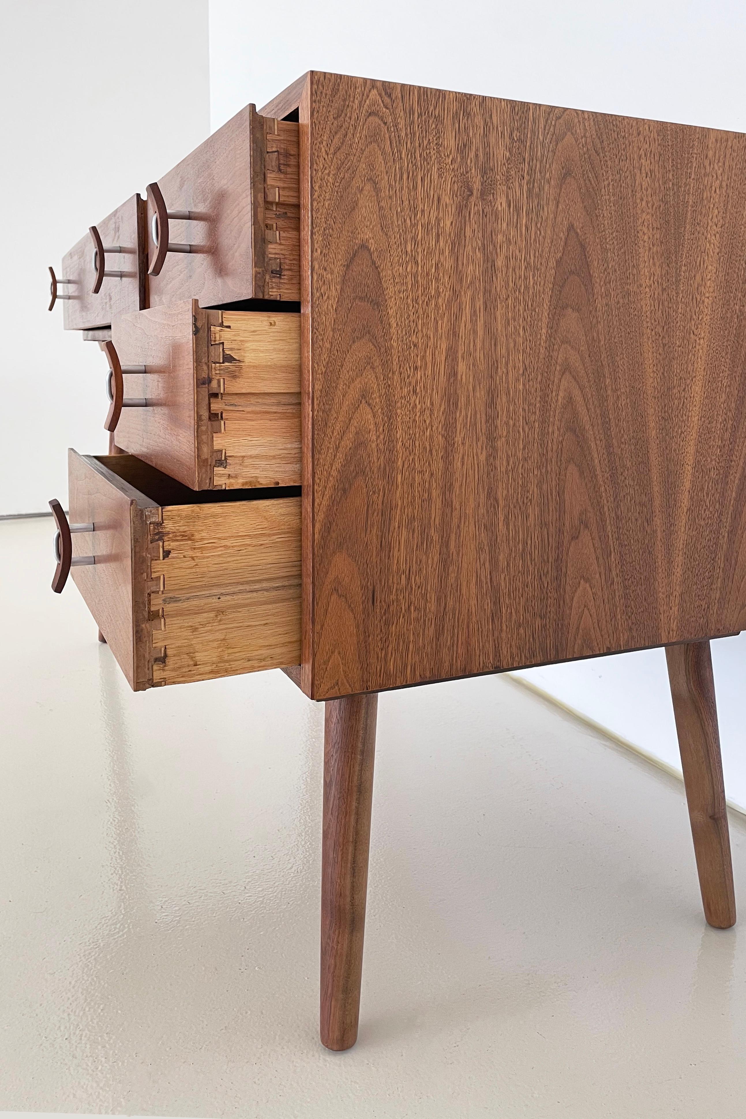 Vintage Desk by Stanley Young for Glenn of California In Good Condition In Denver, CO