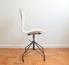 Vintage Desk Chair Model 3117 by Arne Jacobsen for Probjeto