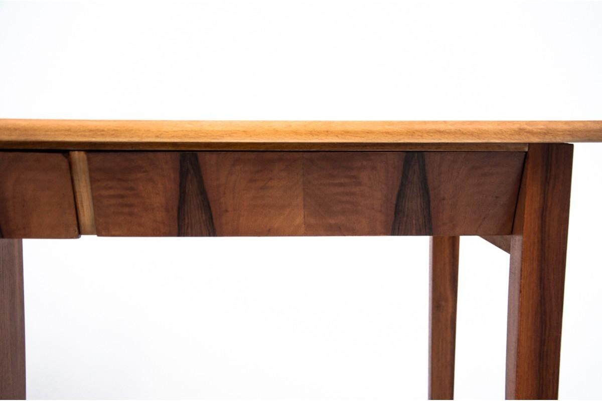 Scrivania vintage, design di M. Puchała, Polonia, anni '60. in vendita 2