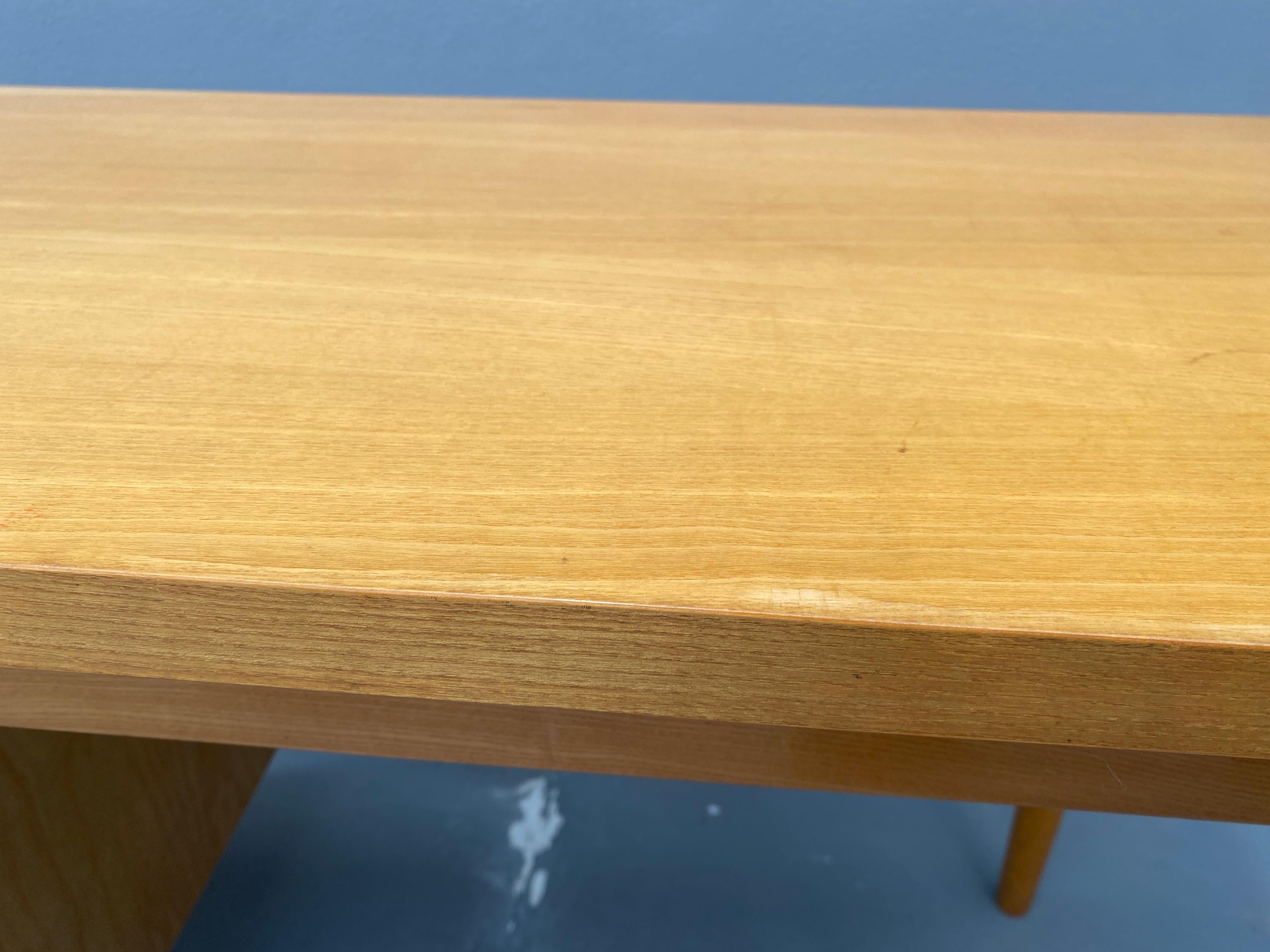Legno Scrivania vintage degli anni '70, Cecoslovacchia in vendita
