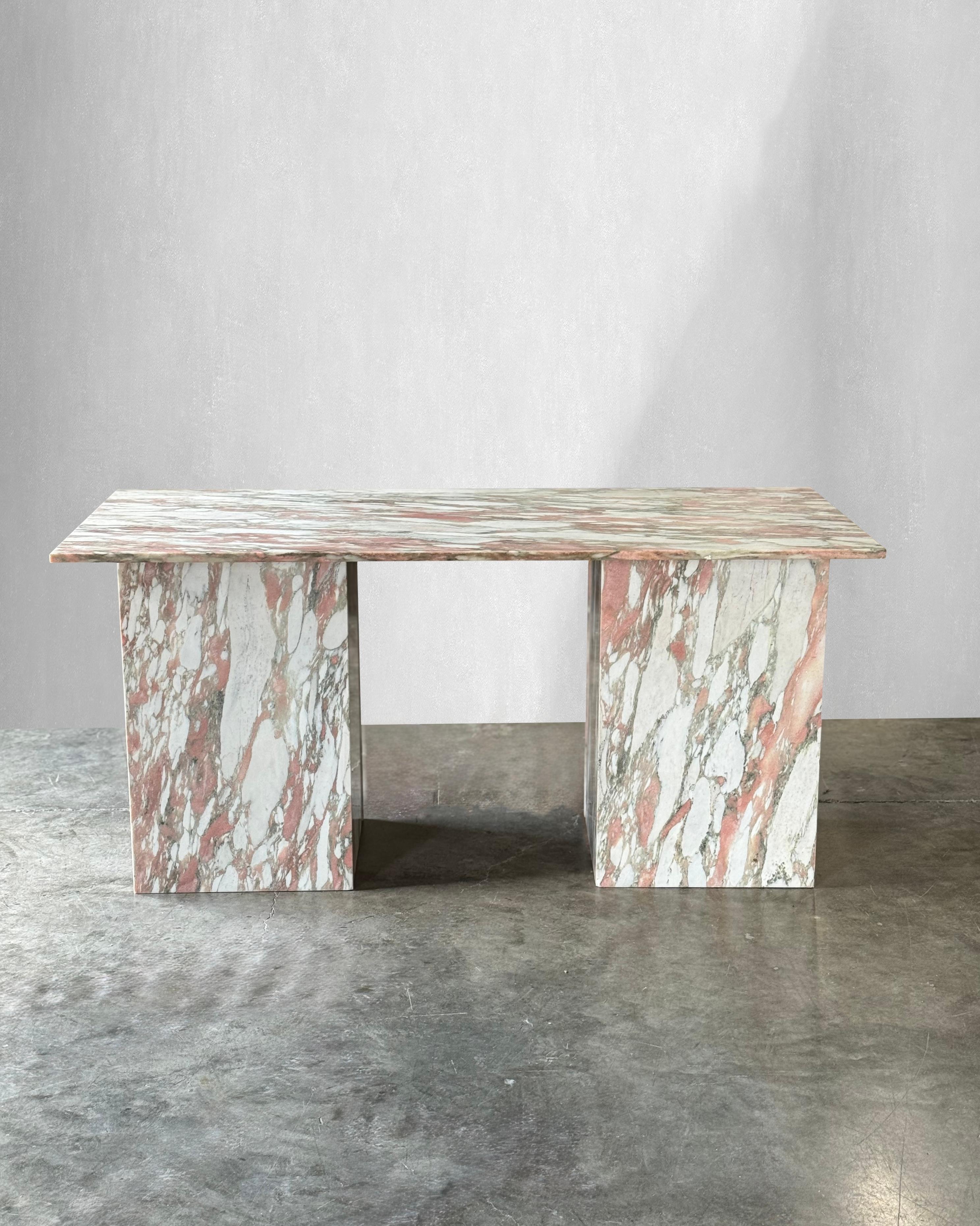 Vintage Desk in Norwegian Rose Marble 1
