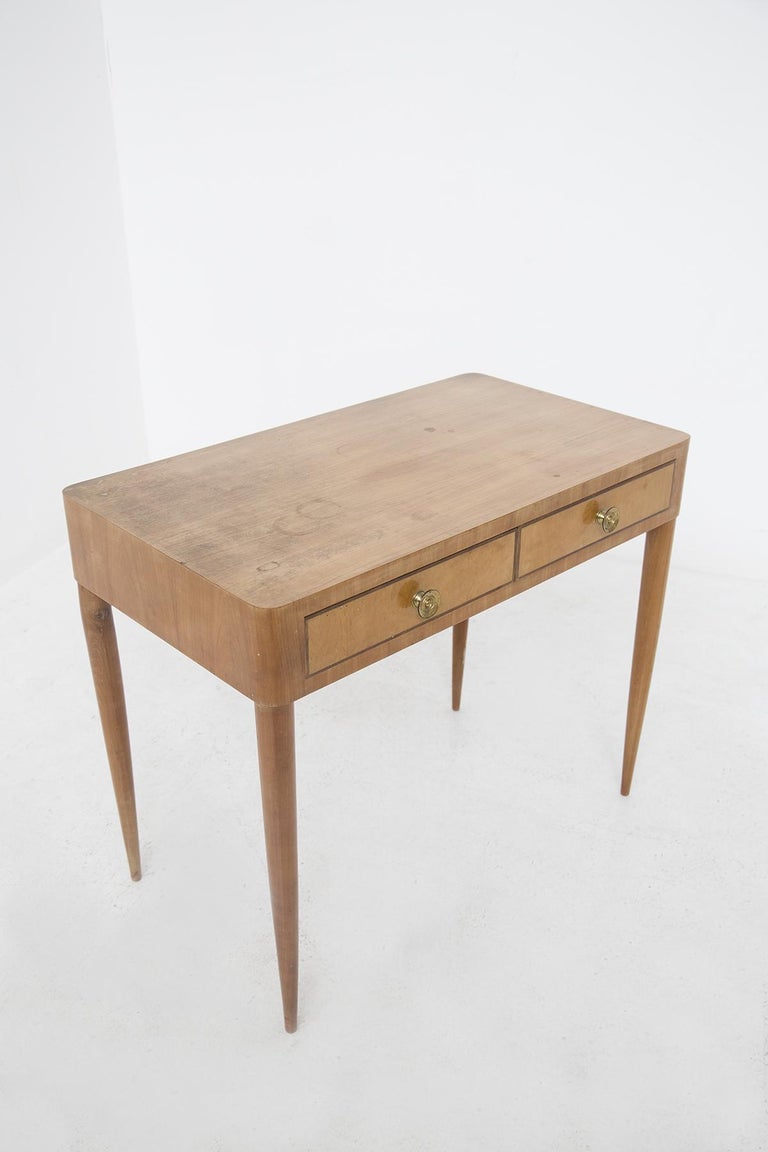 Vintage Desk in Wood and Brass by Paolo Buffa For Sale 1
