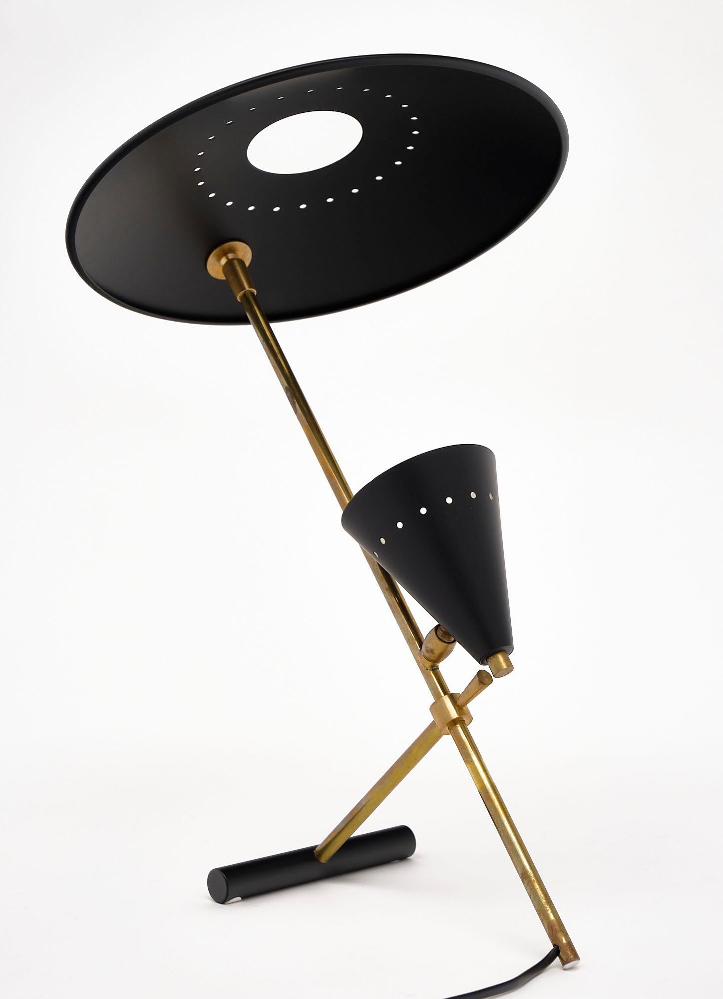 Vintage Desk Lamp Attributed to Stilnovo In Good Condition In Austin, TX