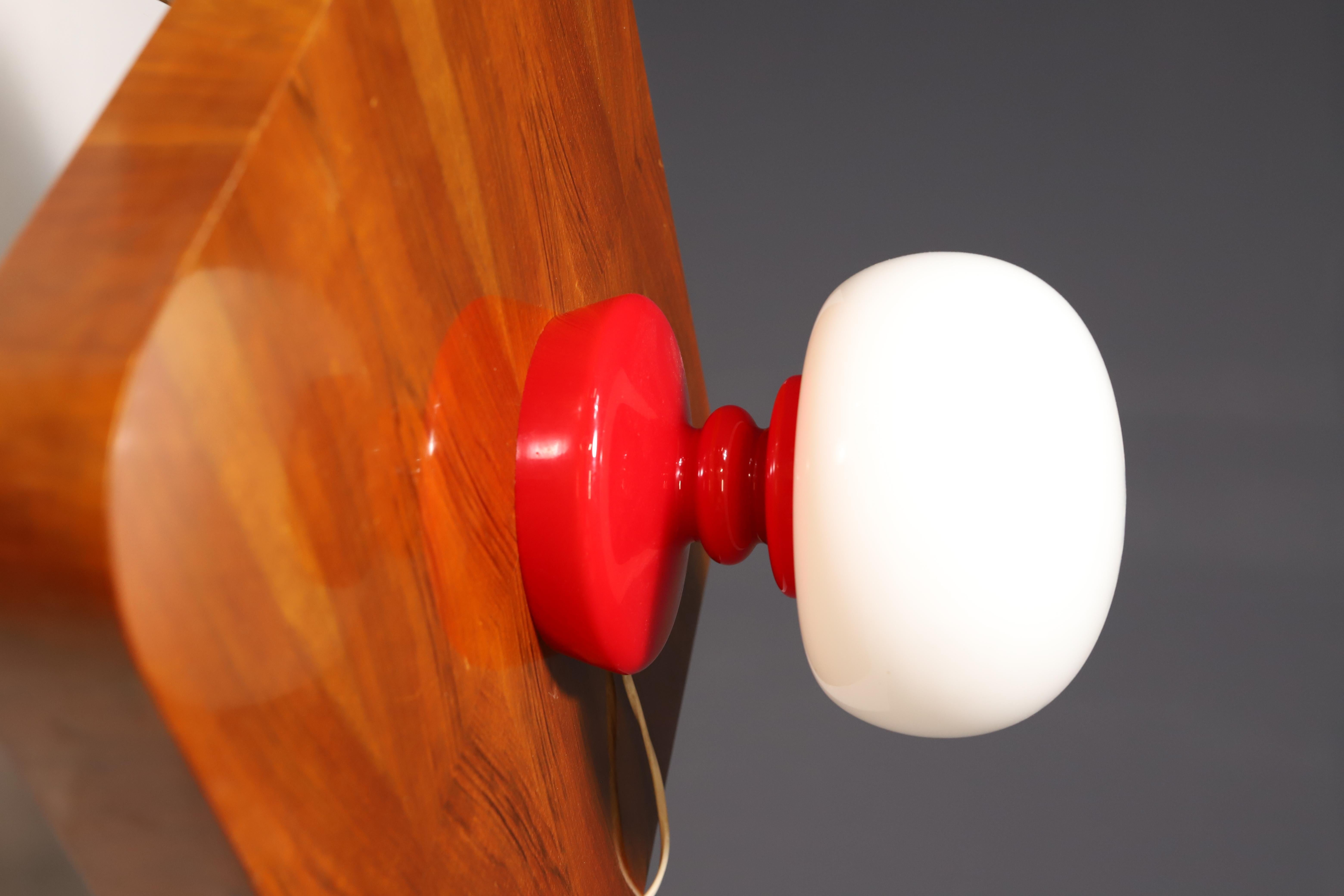 Vintage desk lamp designed by Karel Volf for OS Valašské Meziříčí, 1970´s In Good Condition For Sale In Prague 8, CZ