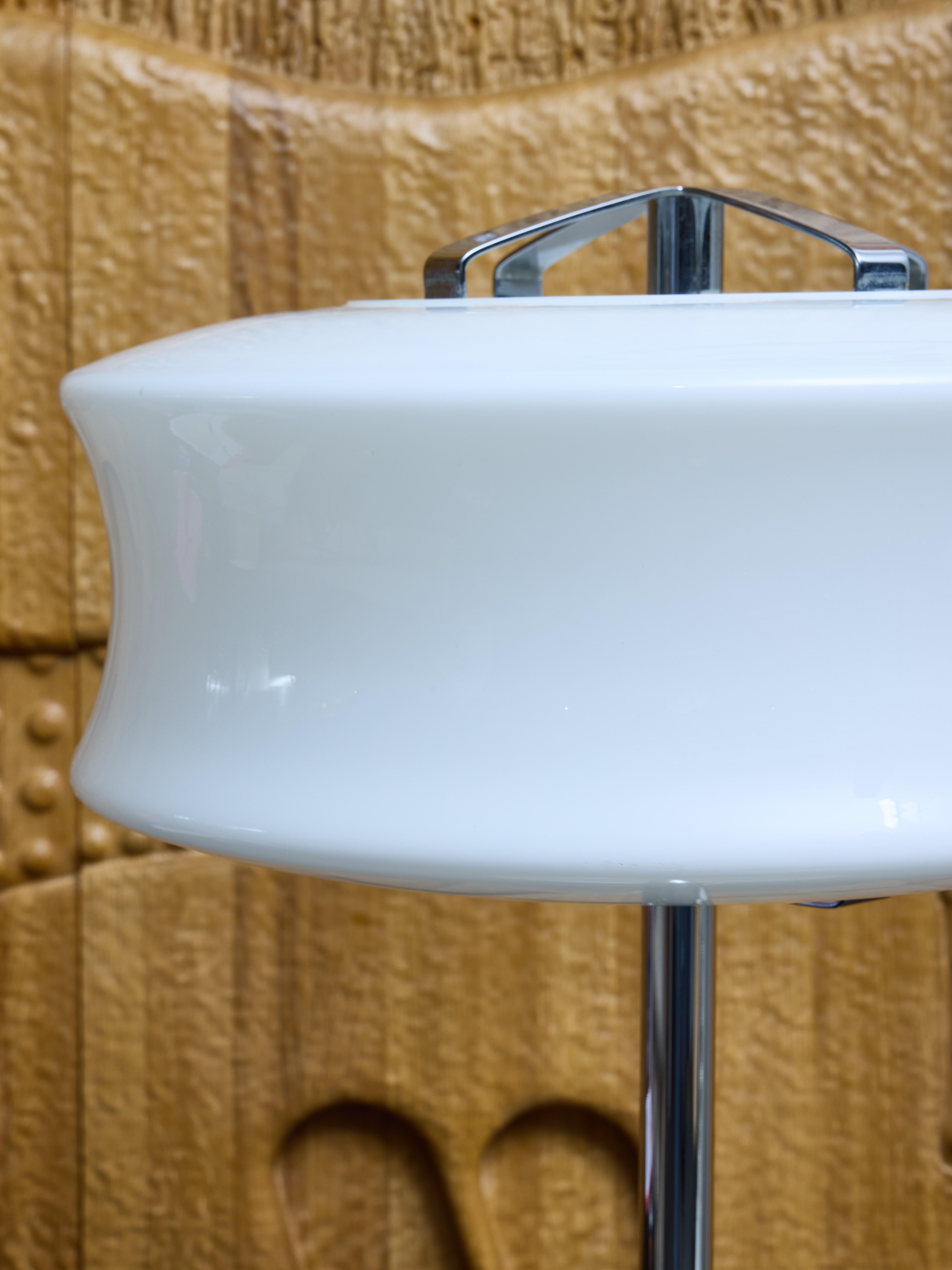 Italian Vintage Desk Lamp in Steel and Glass by Ecolight For Sale