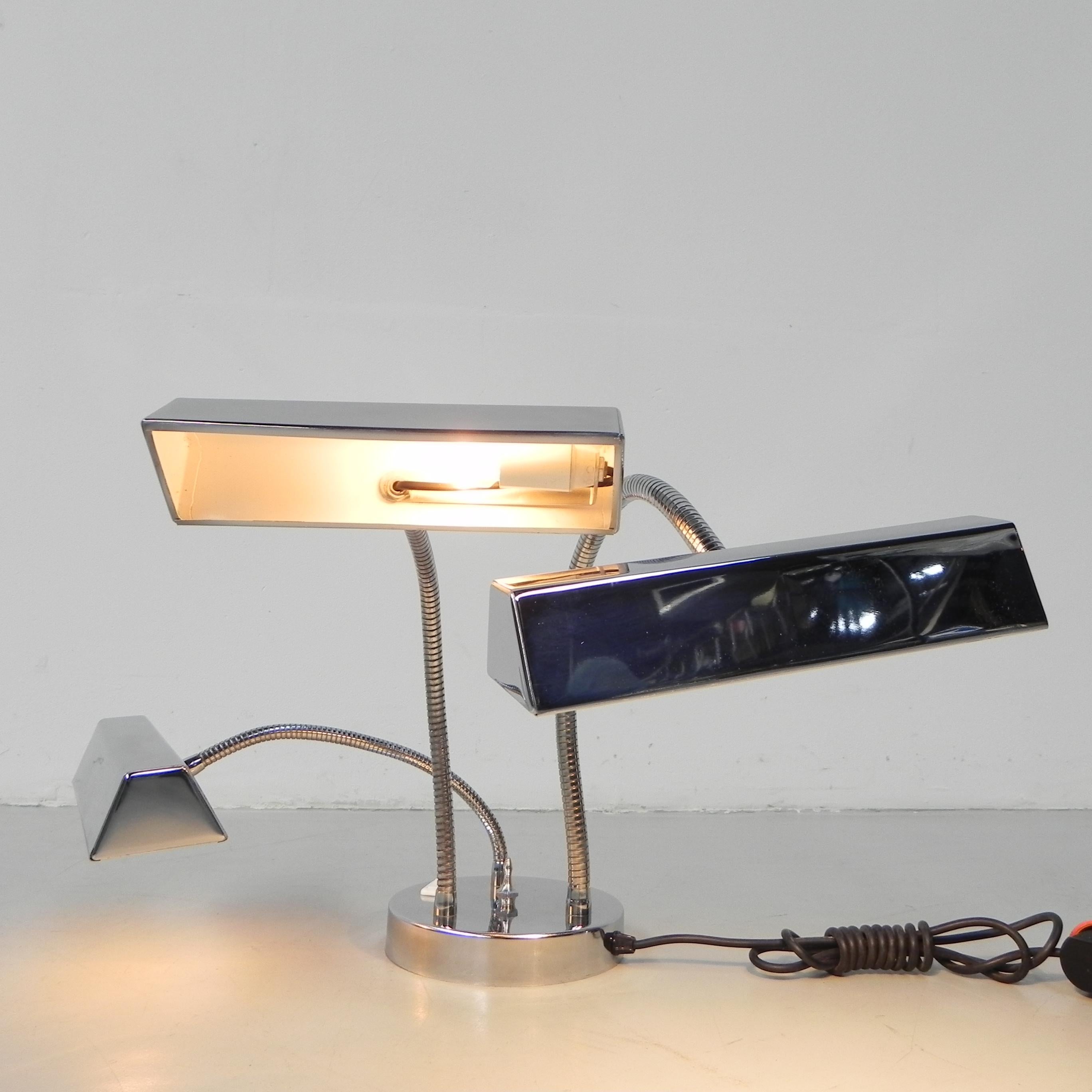 Vintage desk lamp with 3 chromed shades For Sale 6