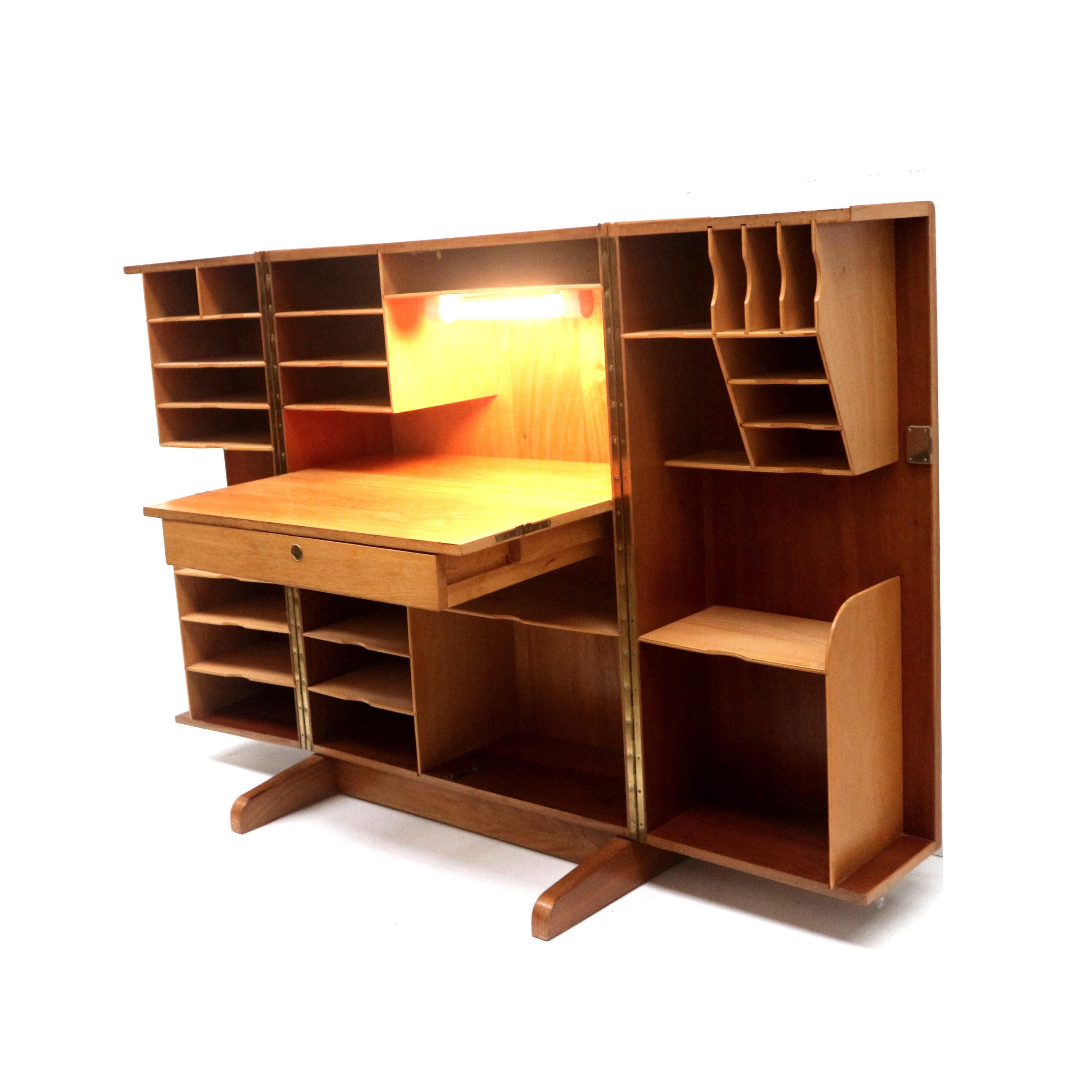 magic box desk