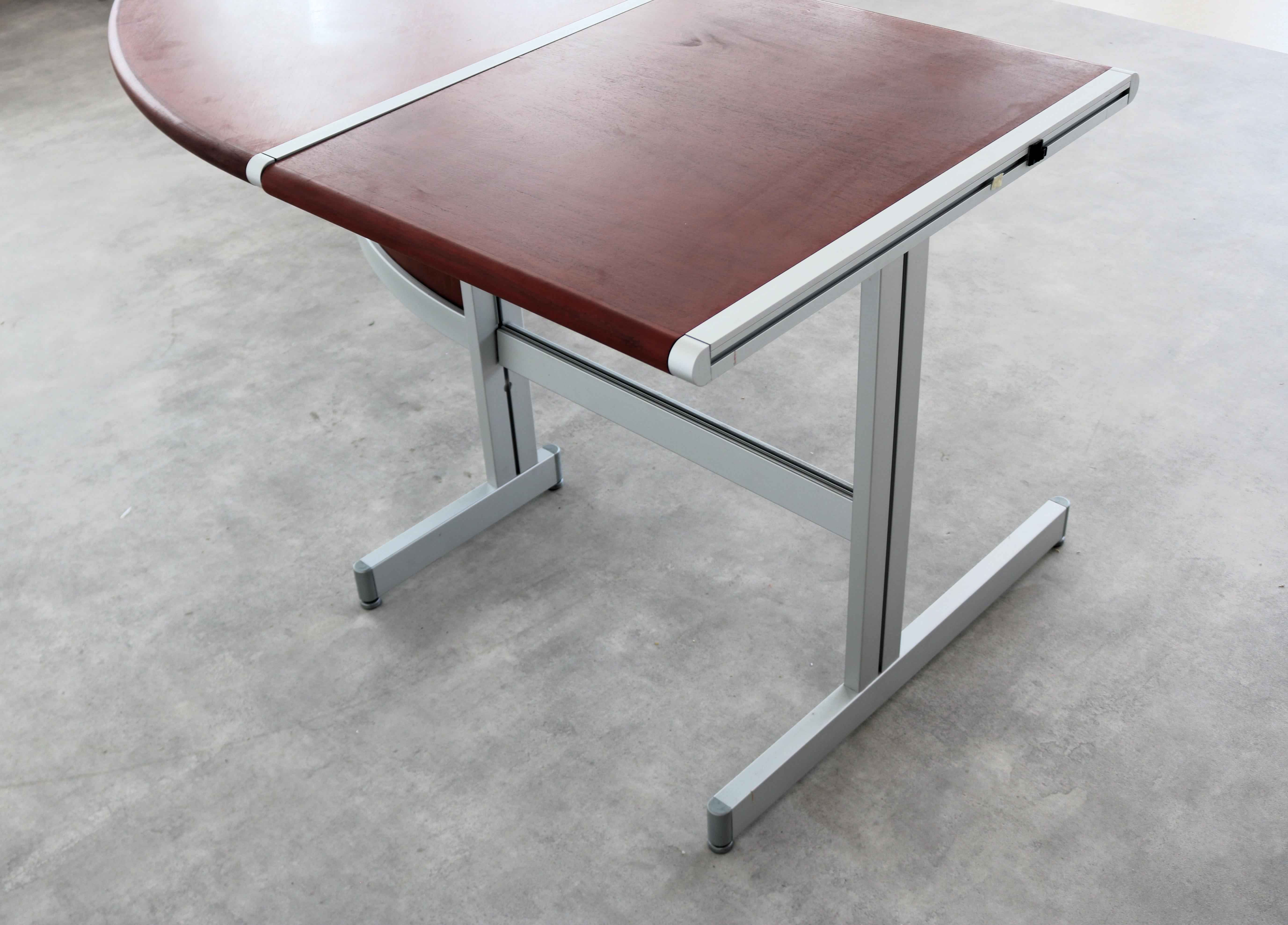 Bureau vintage  mobilier de bureau  1970s en vente 3