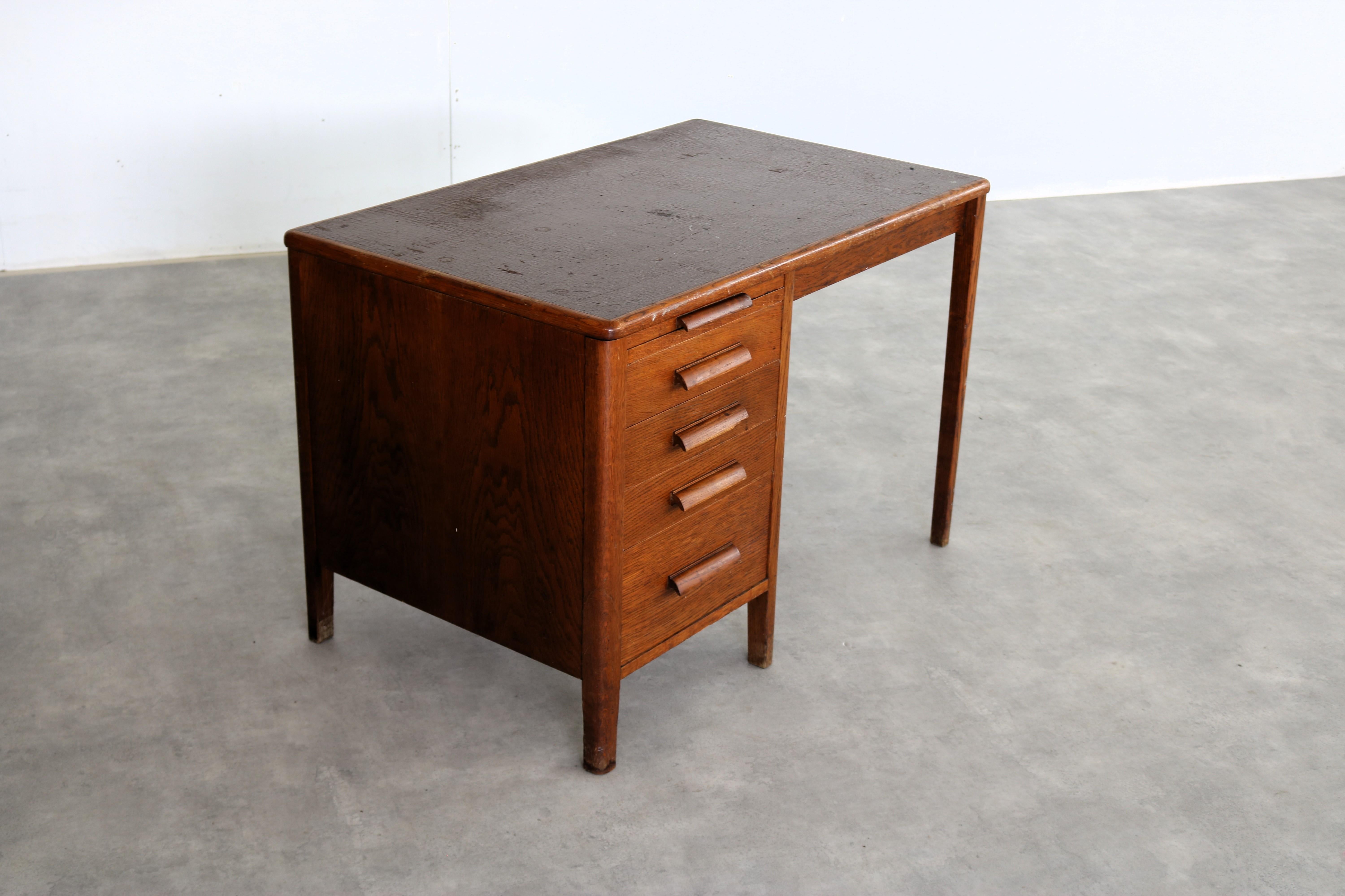 Vintage desk  table  1950s  Sweden In Good Condition For Sale In Lemmer, NL