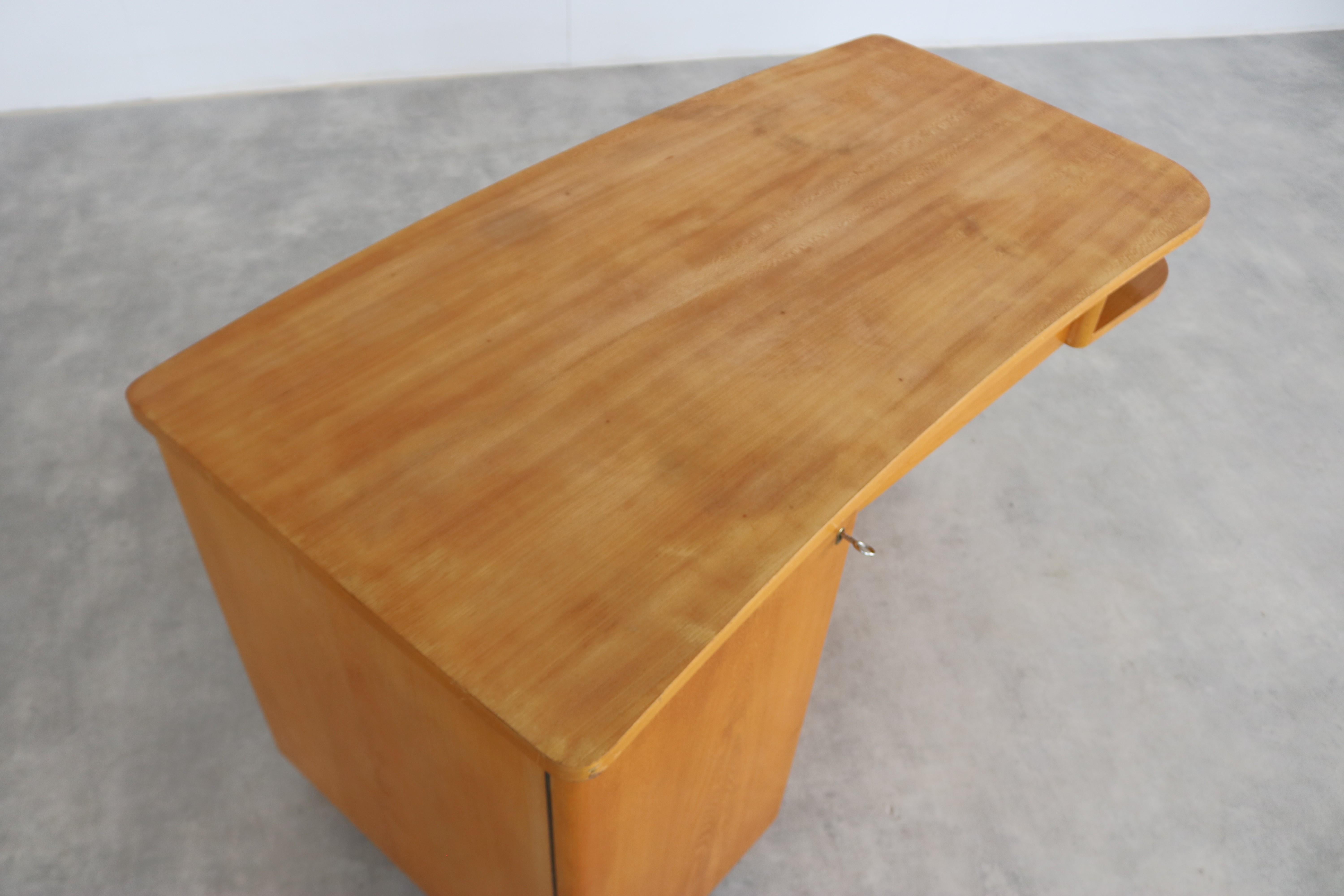 Vintage-Schreibtisch  Tabelle  1960s  Schweden (Mitte des 20. Jahrhunderts) im Angebot
