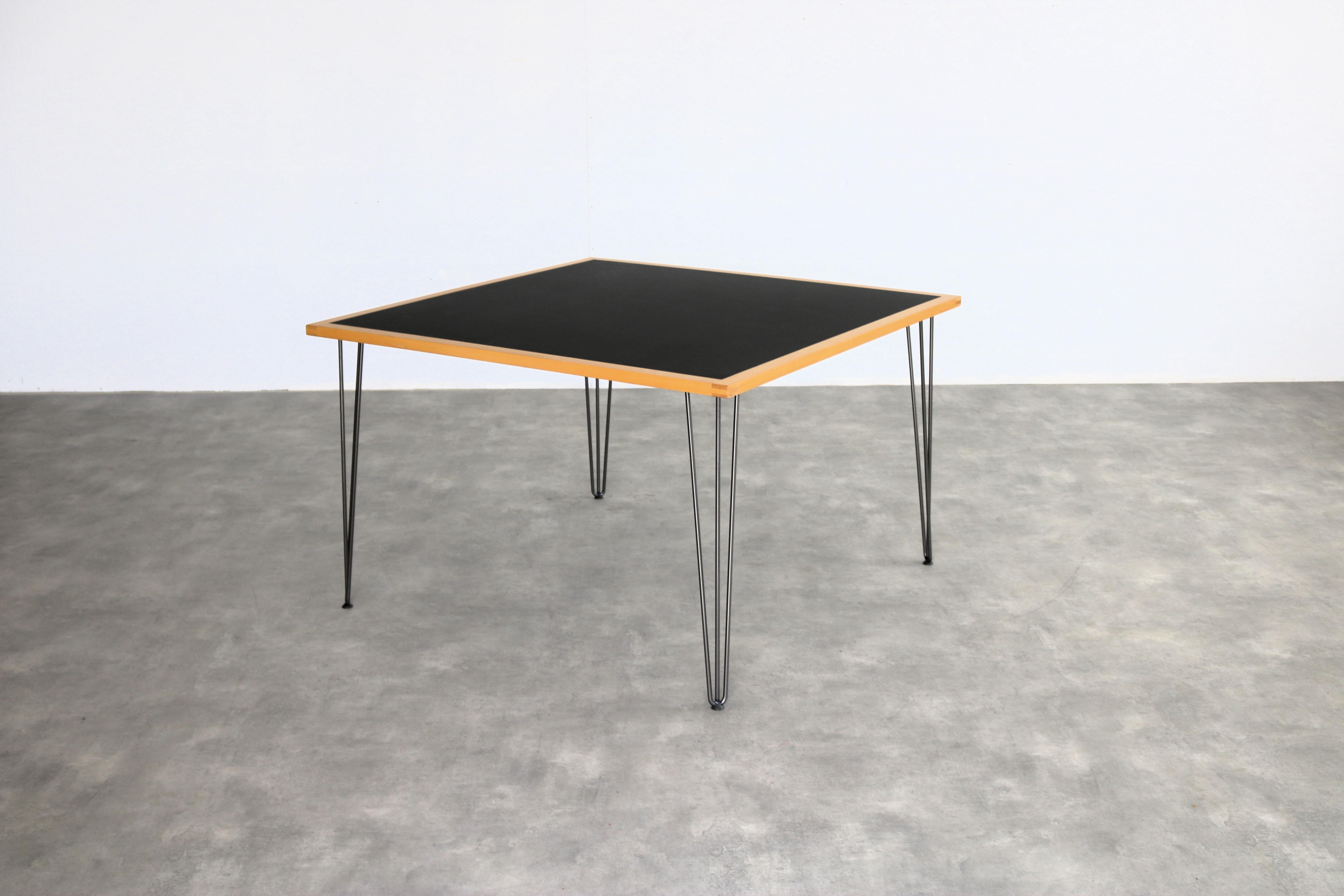 alter Schreibtisch  Tabelle  70s  Farstrup (Dänisch) im Angebot