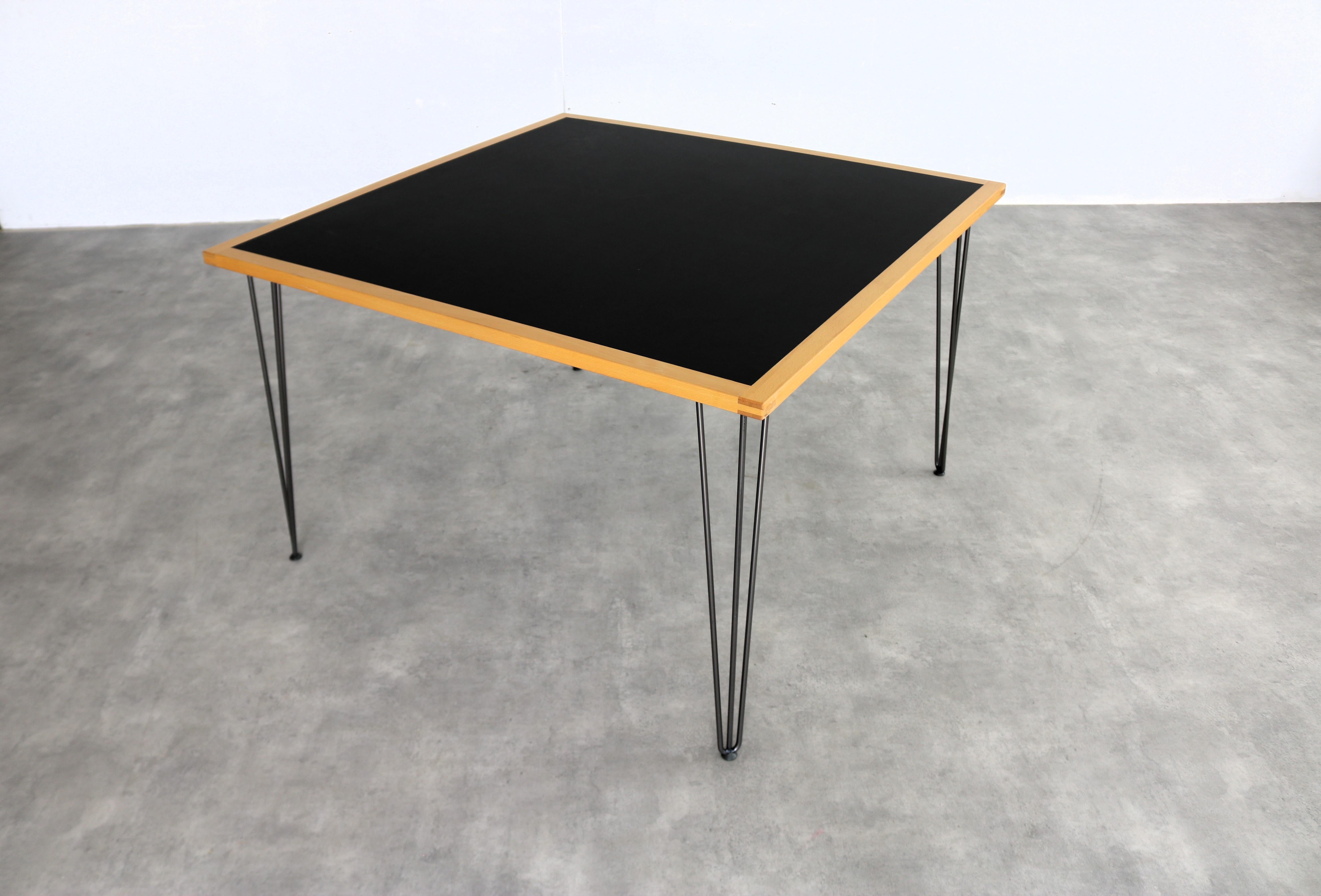 alter Schreibtisch  Tabelle  70s  Farstrup im Zustand „Gut“ im Angebot in Lemmer, NL