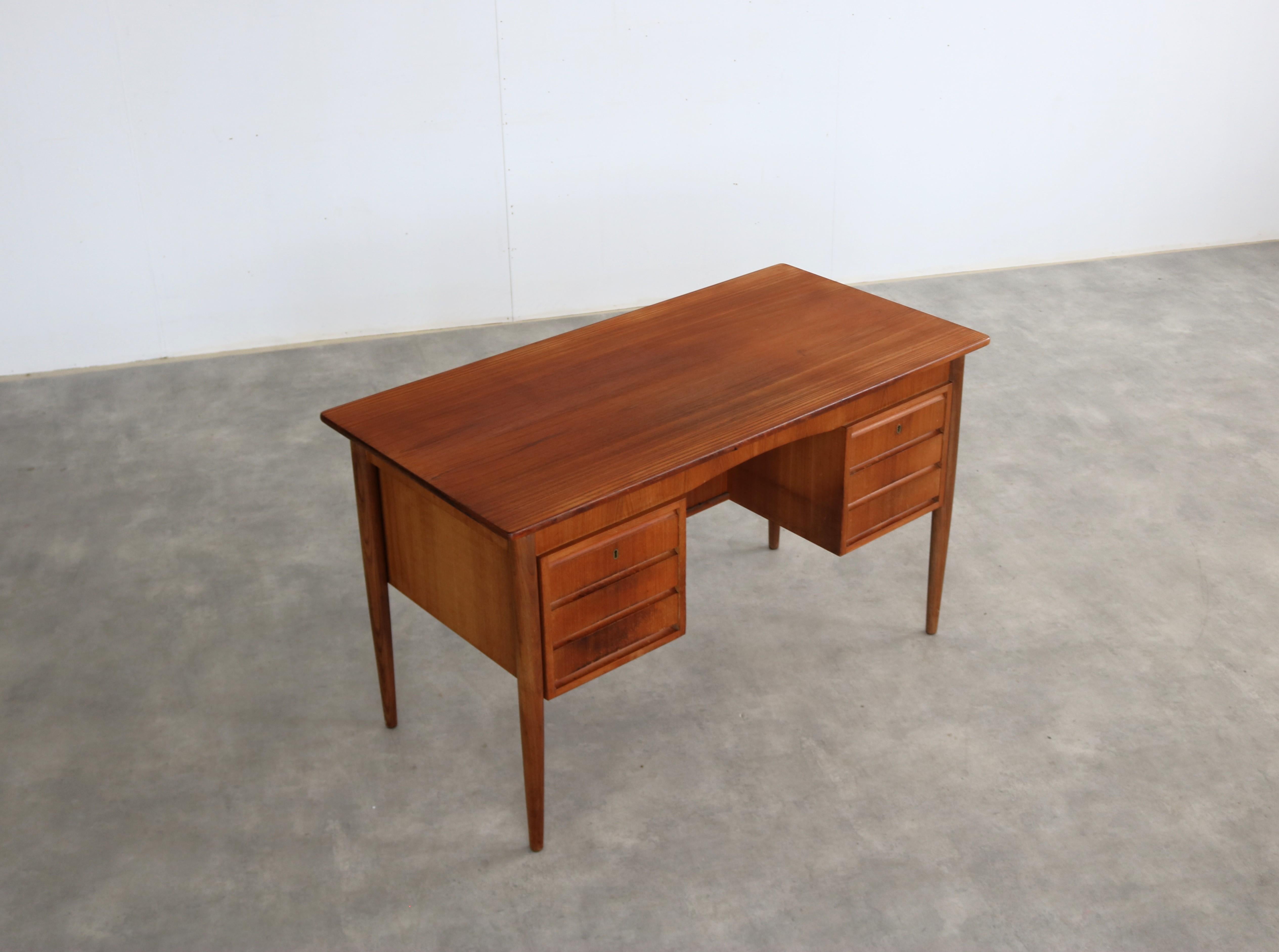 Scrivania vintage  Teak  1960s  Danese in vendita 6