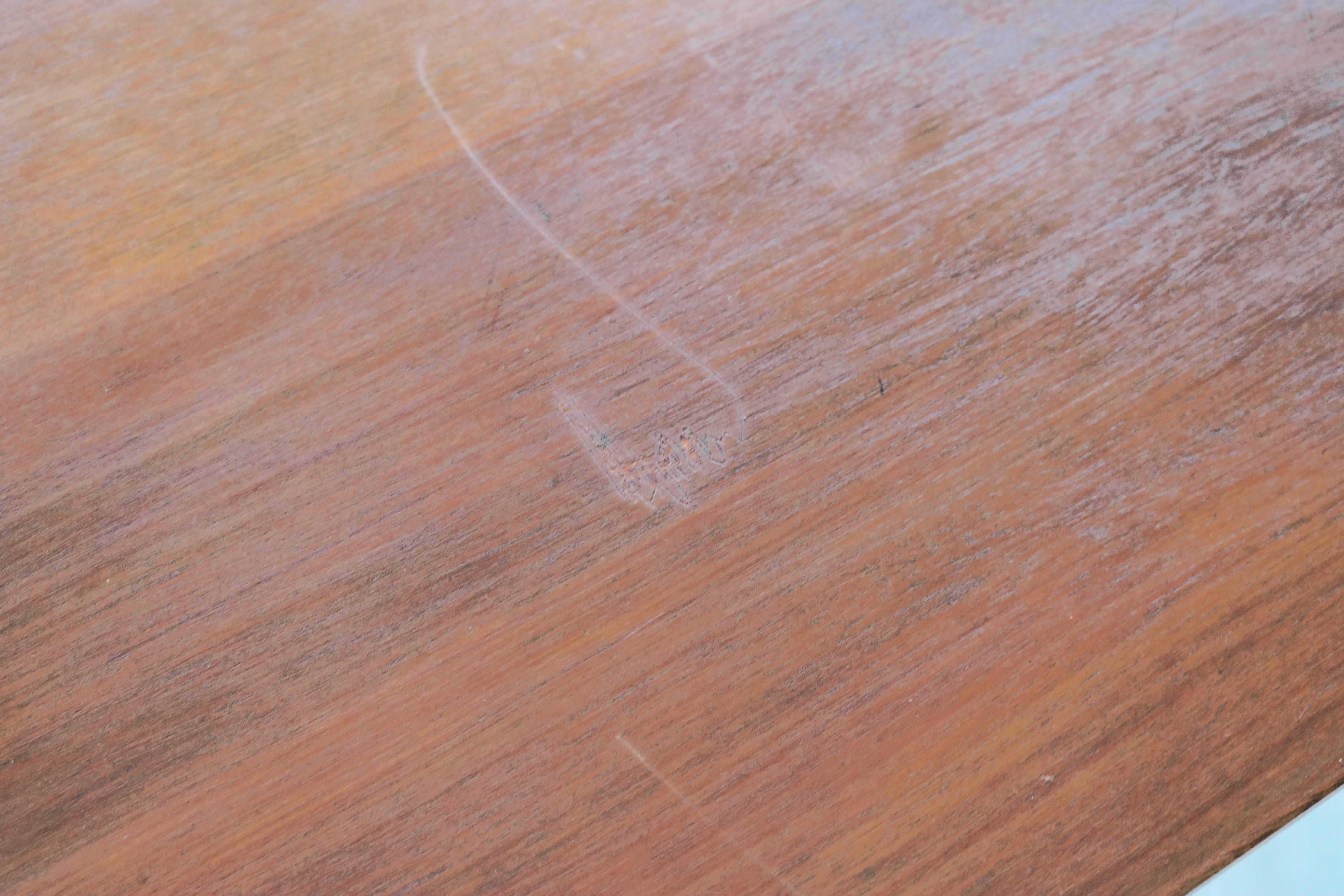 scrivania vintage  Teak  1960s  Danese in vendita 2