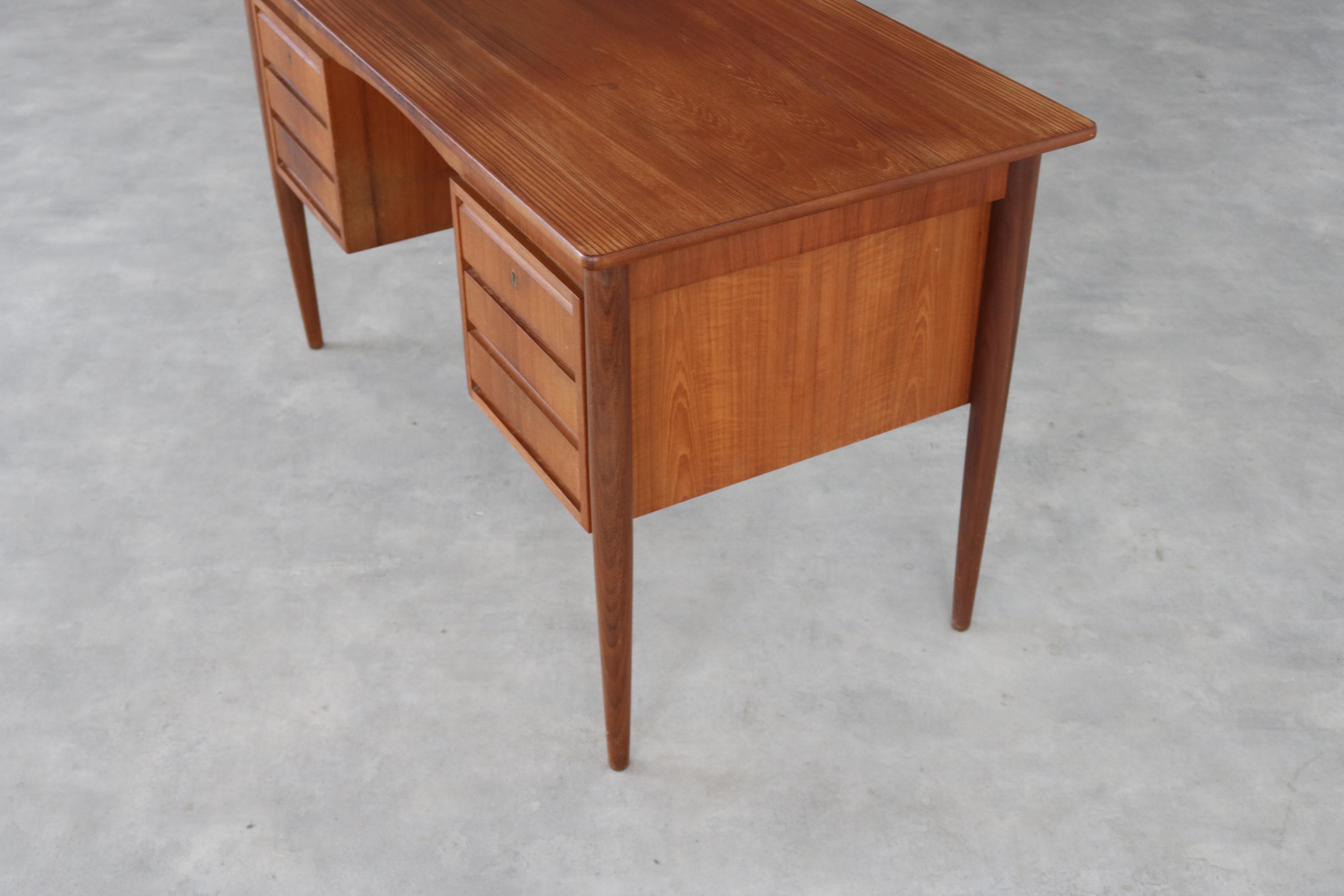 Scrivania vintage  Teak  1960s  Danese in vendita 3
