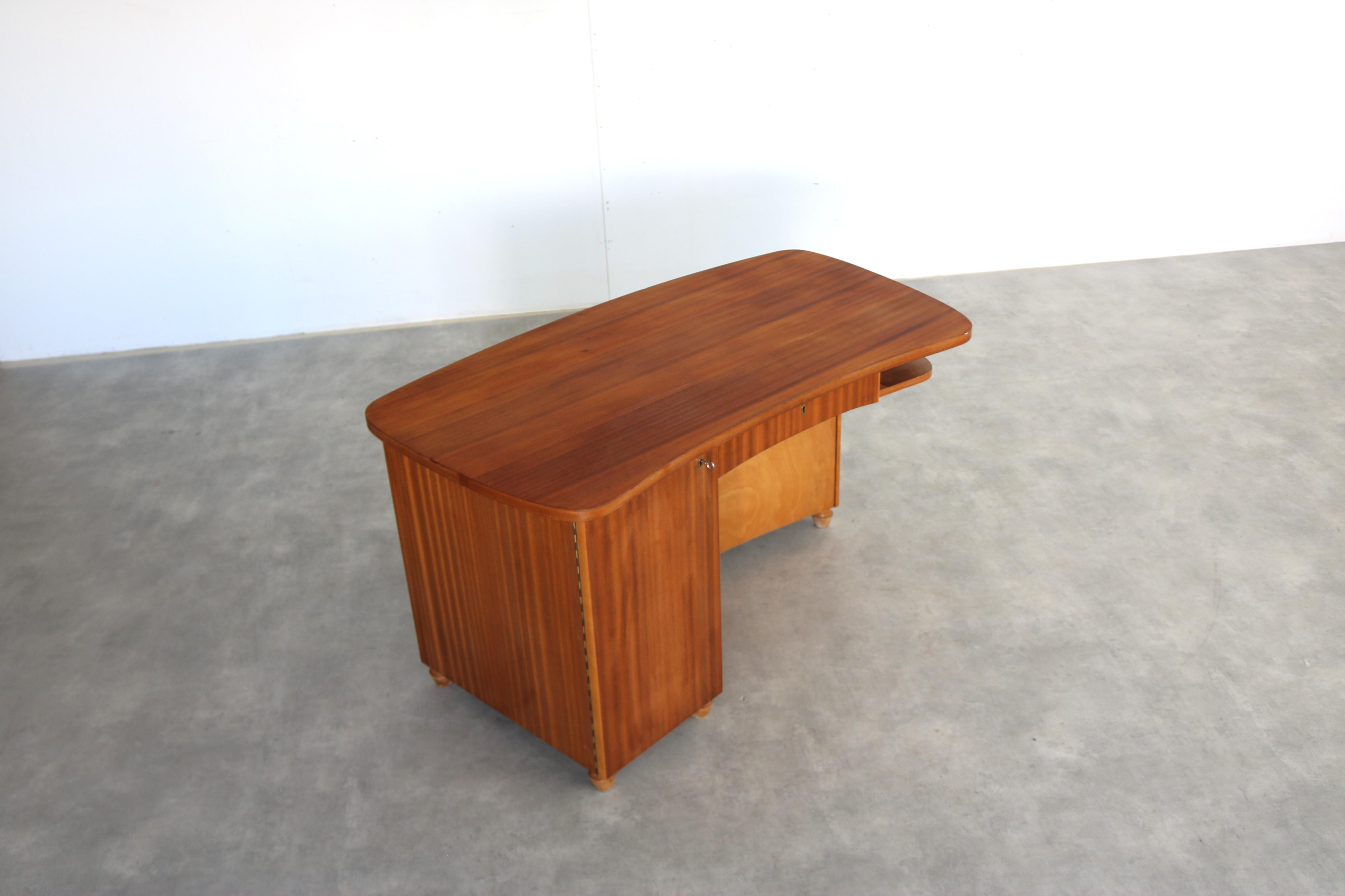 Scrivania vintage  Teak  1960s  Svedese in vendita 4
