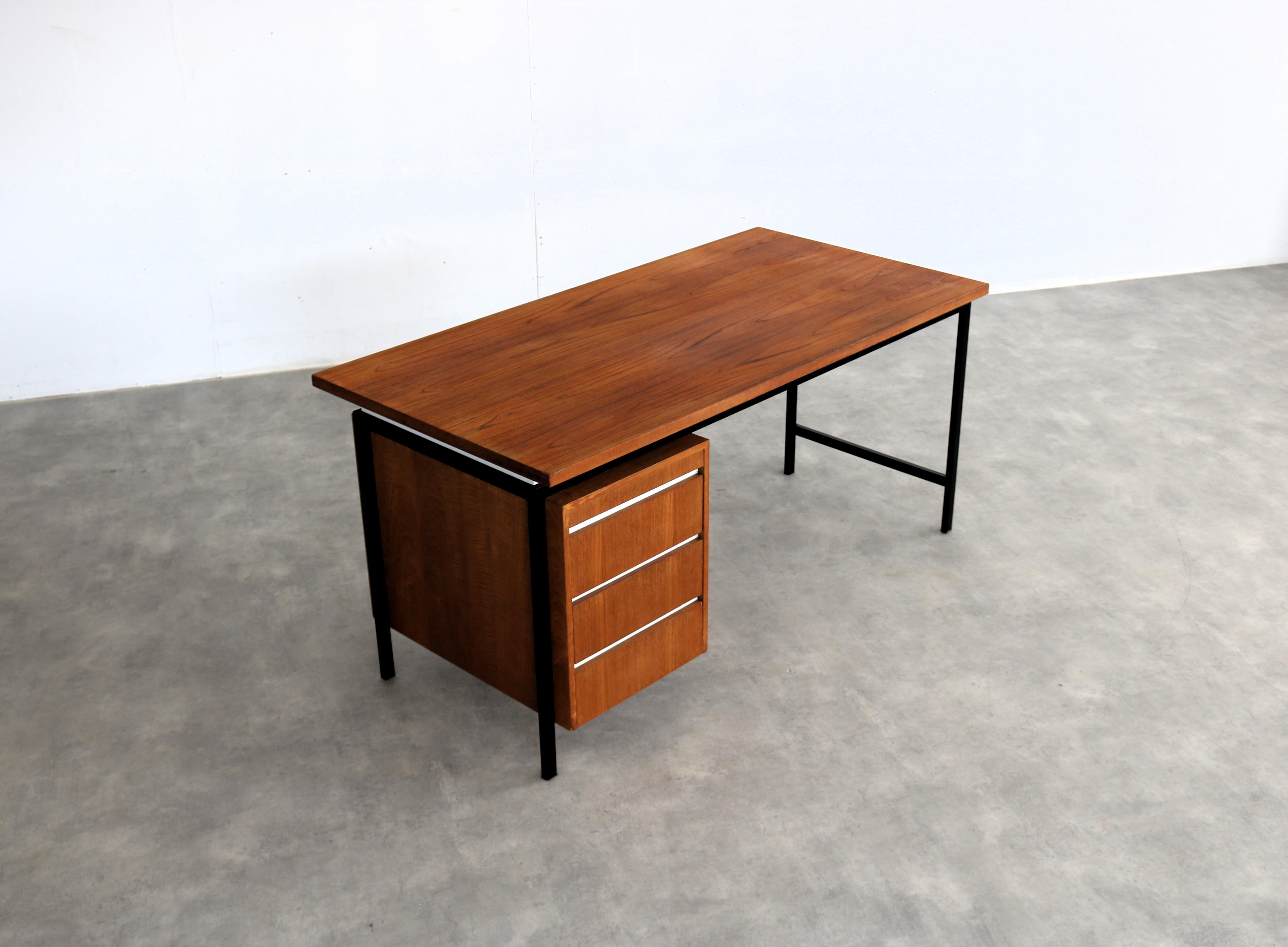 Vintage desk  teak  metal  1960s  Period  1960s For Sale 4