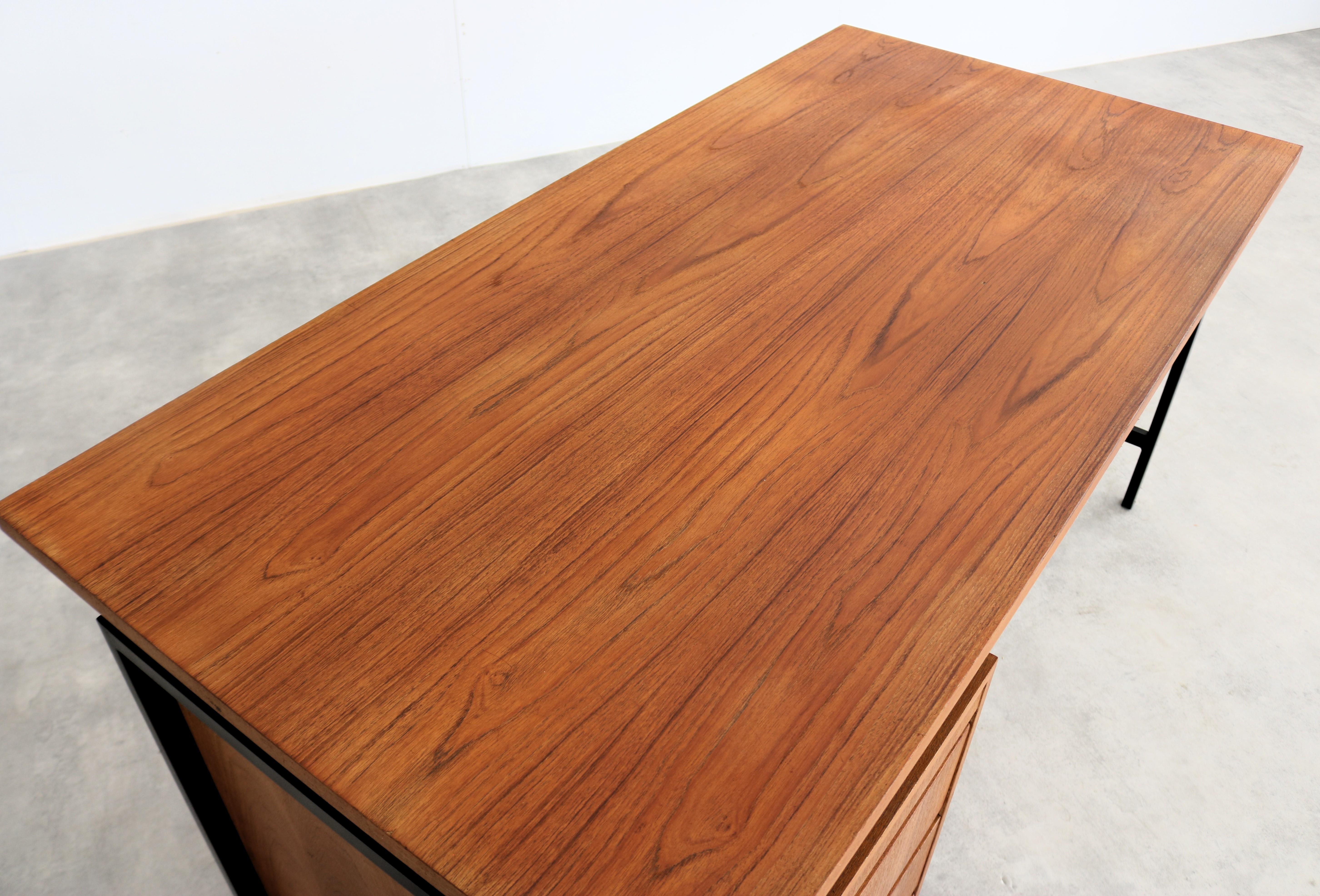 Vintage desk  teak  metal  1960s  Period  1960s For Sale 3