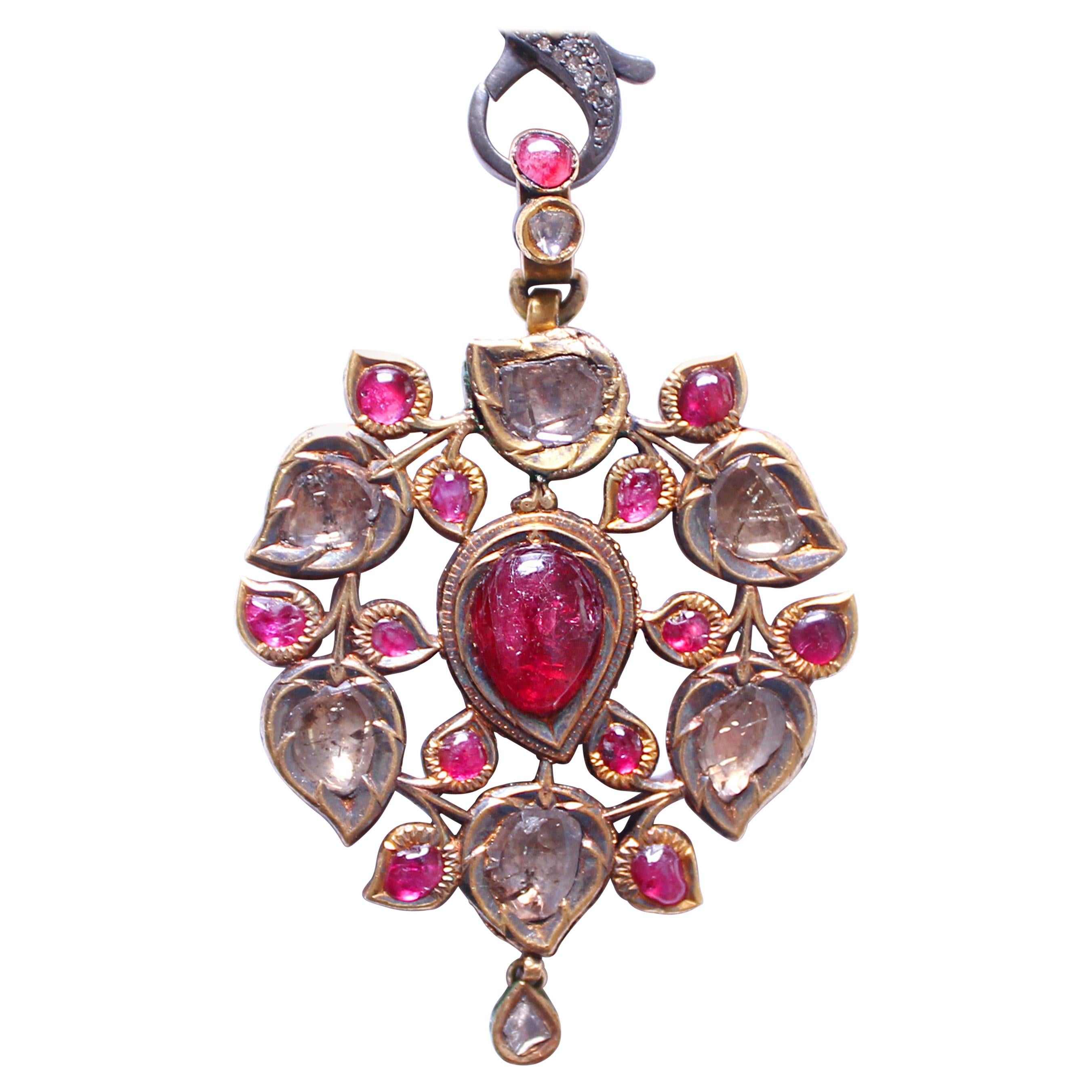 Vintage Detailed Ruby Diamond Gold Pendant